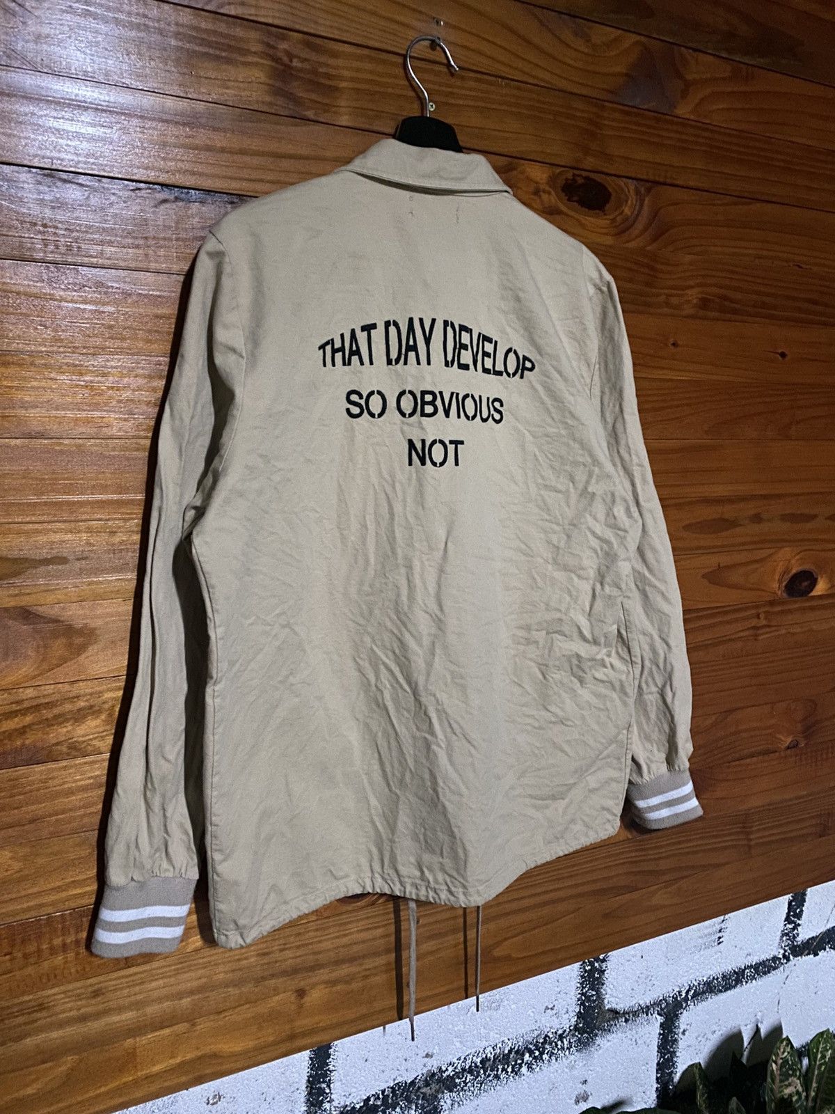 Japanese Brand Vintage-Style Beige A.O.S MAN Coaches Jacket Back Hit Size US M / EU 48-50 / 2 - 9 Thumbnail