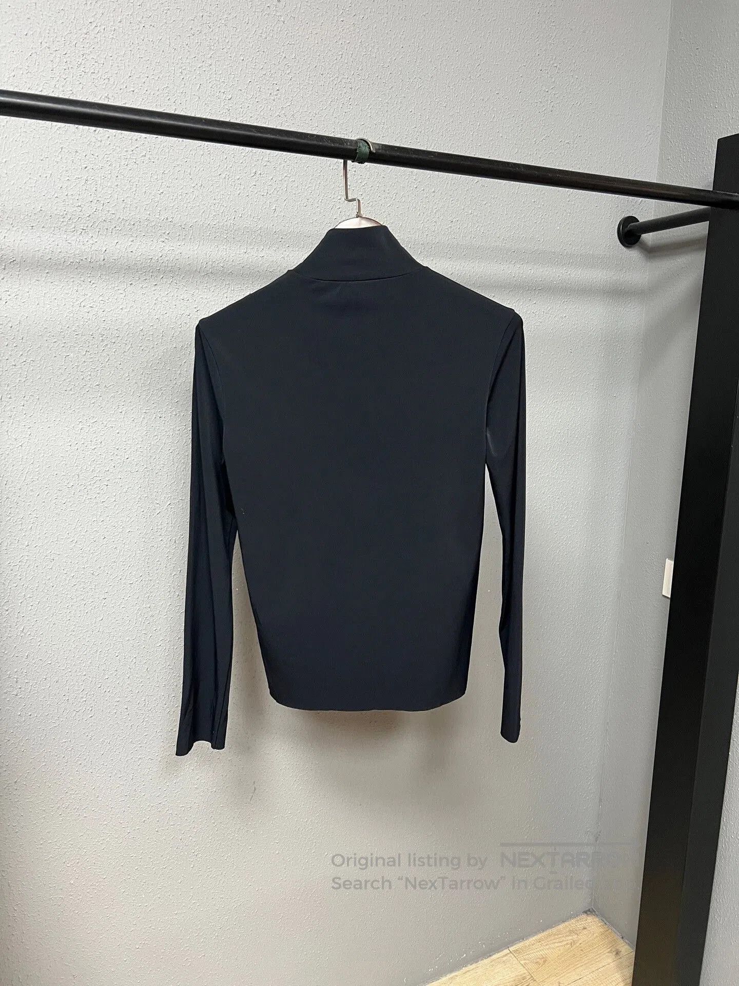 Prada prada black triangle logo bodysuit. Size XS / US 0-2 / IT 36-38 - 2 Thumbnail