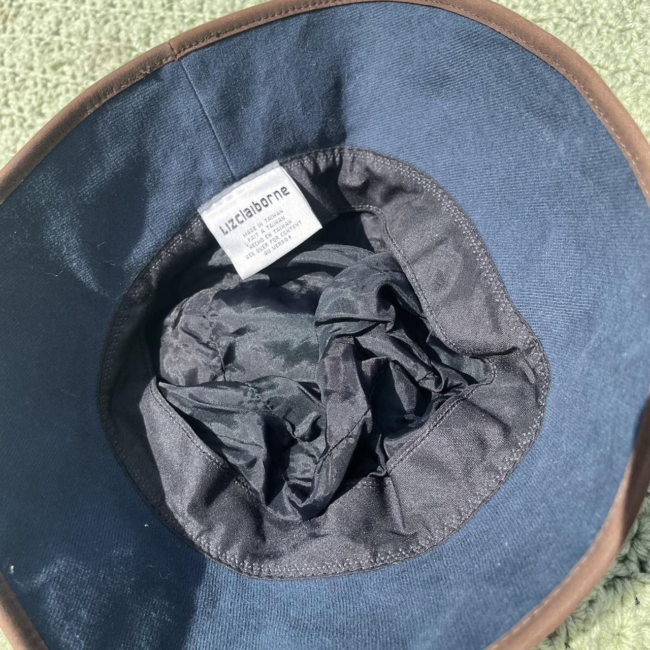 Liz Claiborne Y2k Liz Claiborne canvas navy blue bucket hat brown trim Size ONE SIZE - 4 Thumbnail