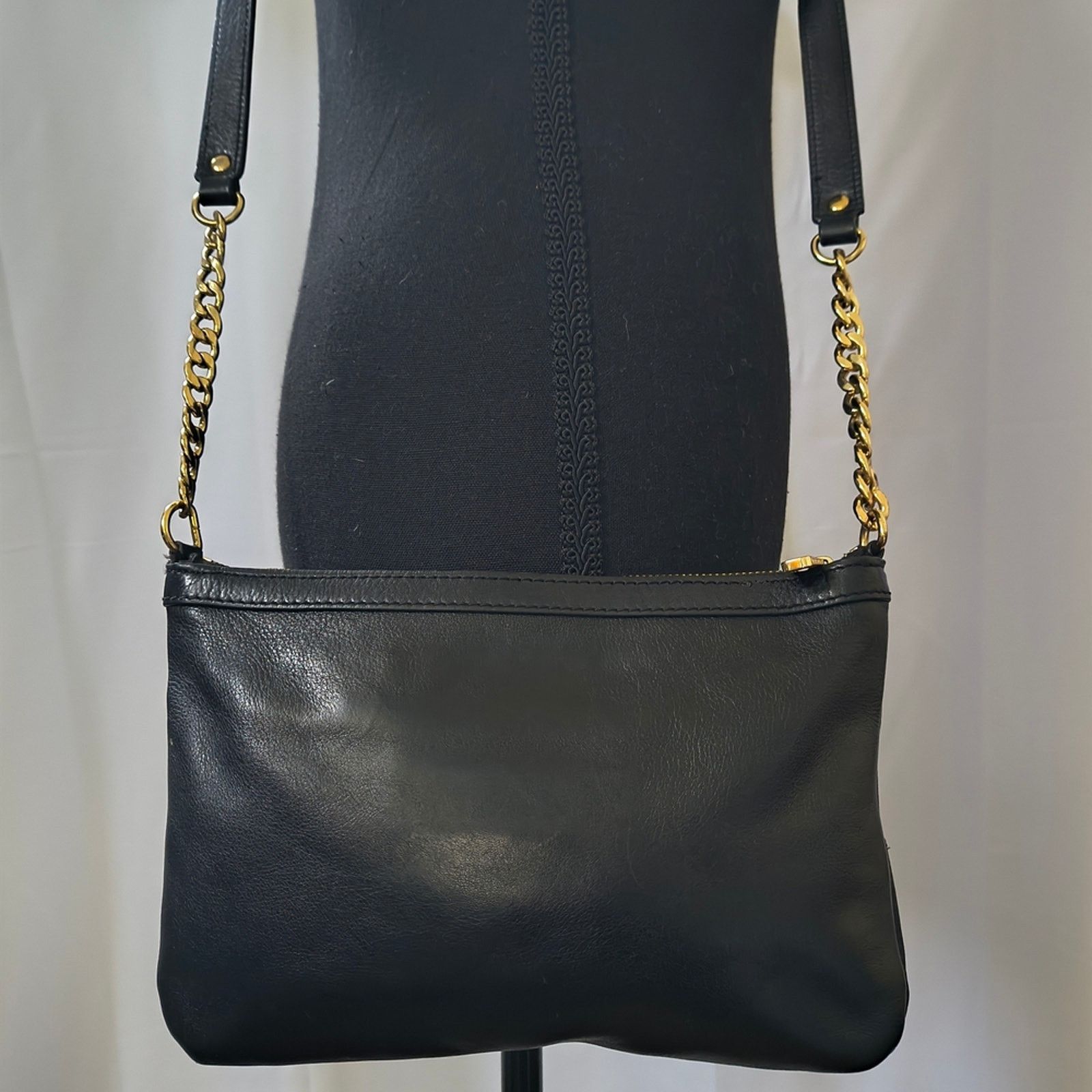 Juicy Couture Y2K Juicy Couture Black Genuine Leather Studded Crossbody Size ONE SIZE - 5 Thumbnail