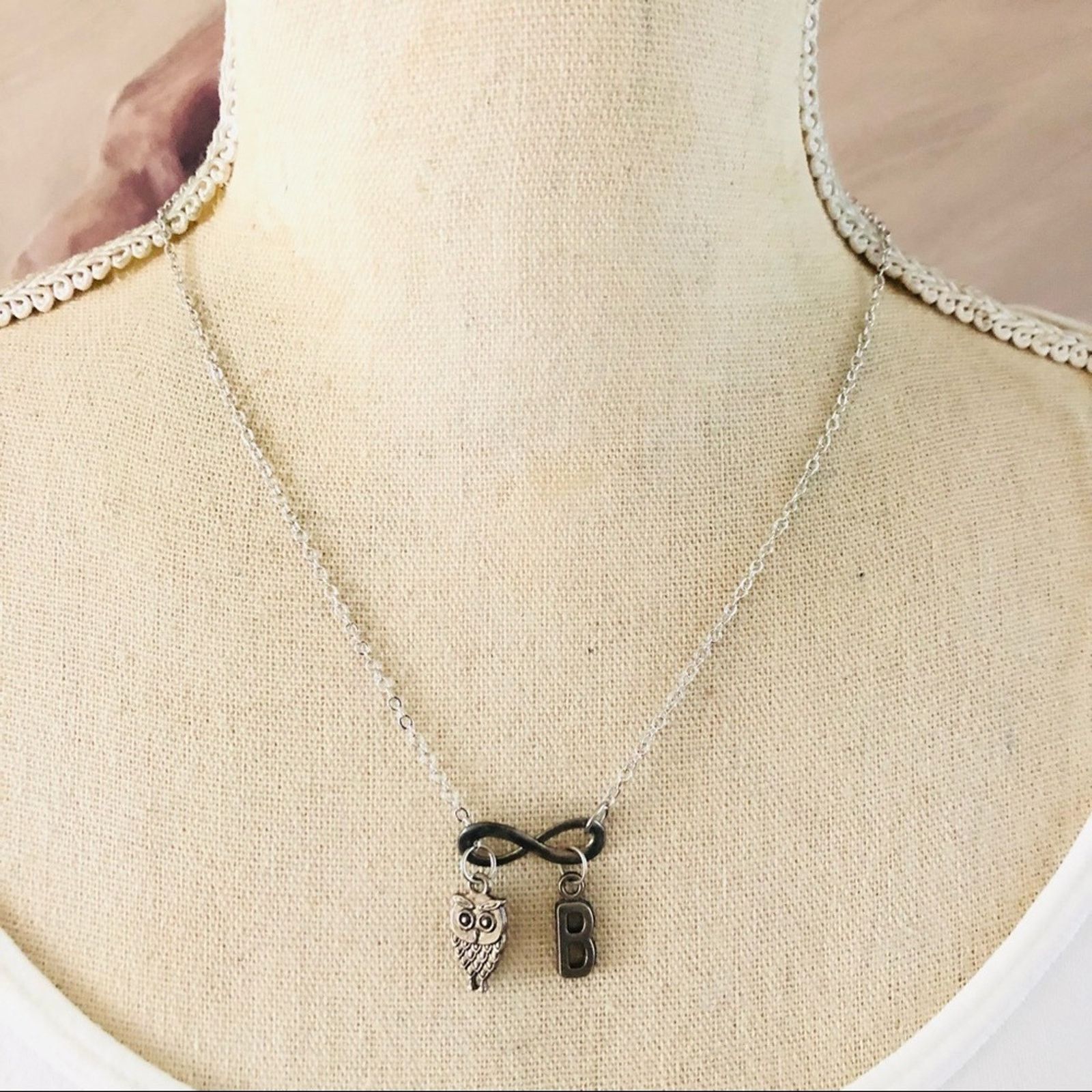 Jewelry Infinity Owl & Initial B Charm Slider 750 Necklace in Silver, Women's