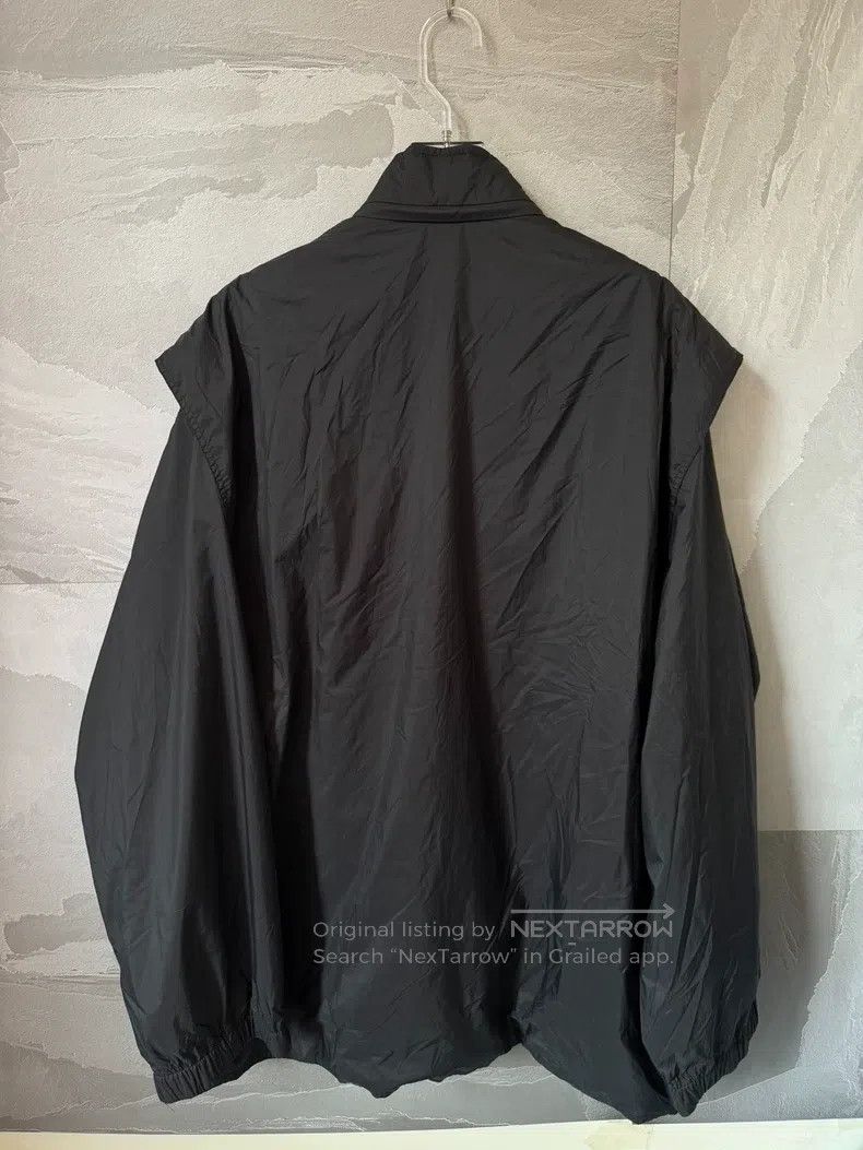 Balenciaga Balenciaga Large silhouette sleeves removable windbreaker Size US XXS / EU 40 - 4 Thumbnail