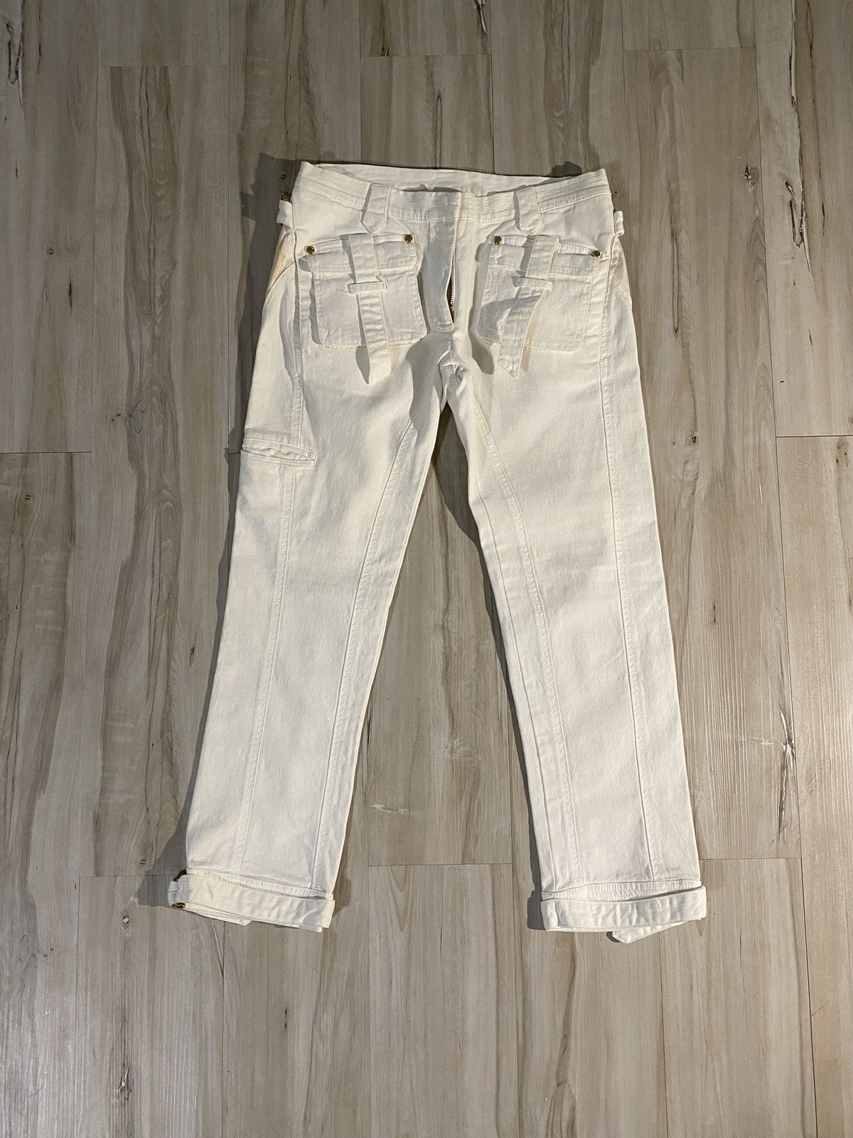 image of Roberto Cavalli Cropped Pants in White, Women's (Size 26)