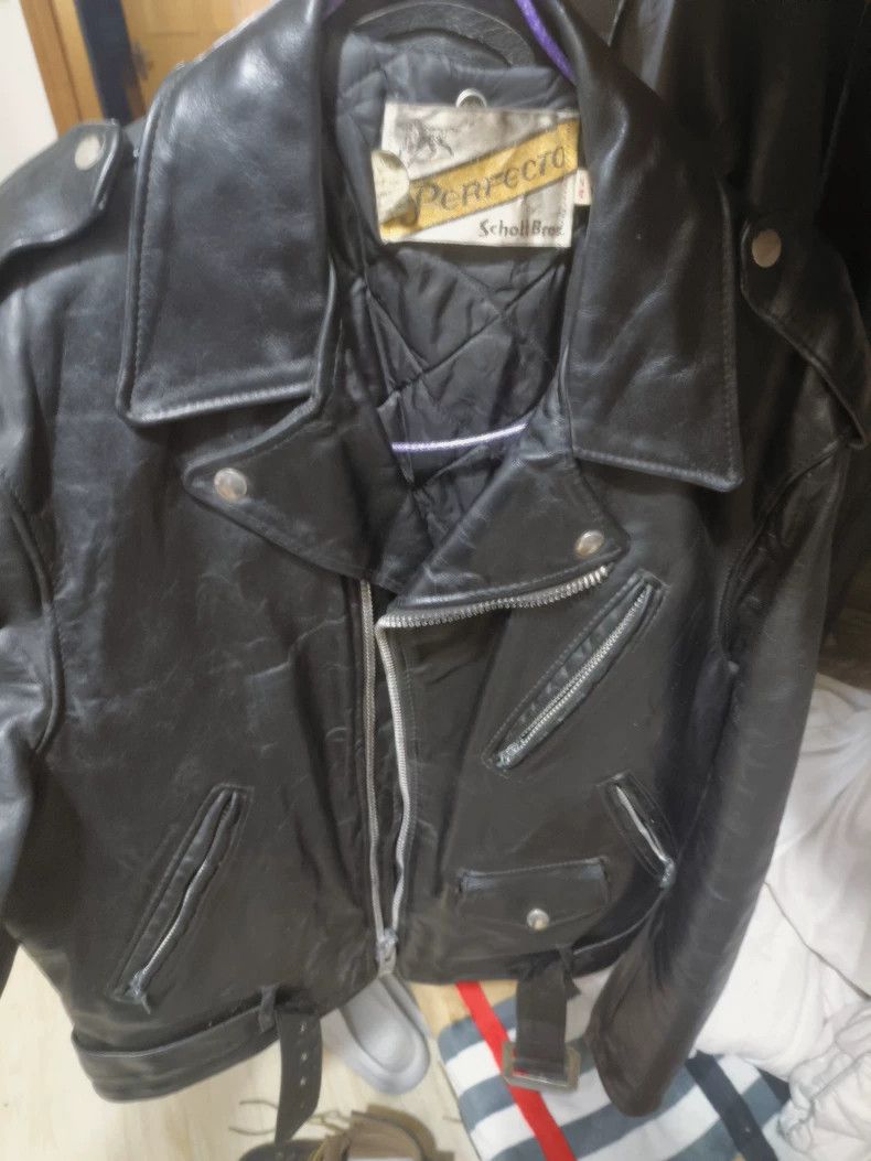 Schott Schott Classic diagonal zippered biker jacket slim fit cow Size US L / EU 52-54 / 3 - 5 Thumbnail