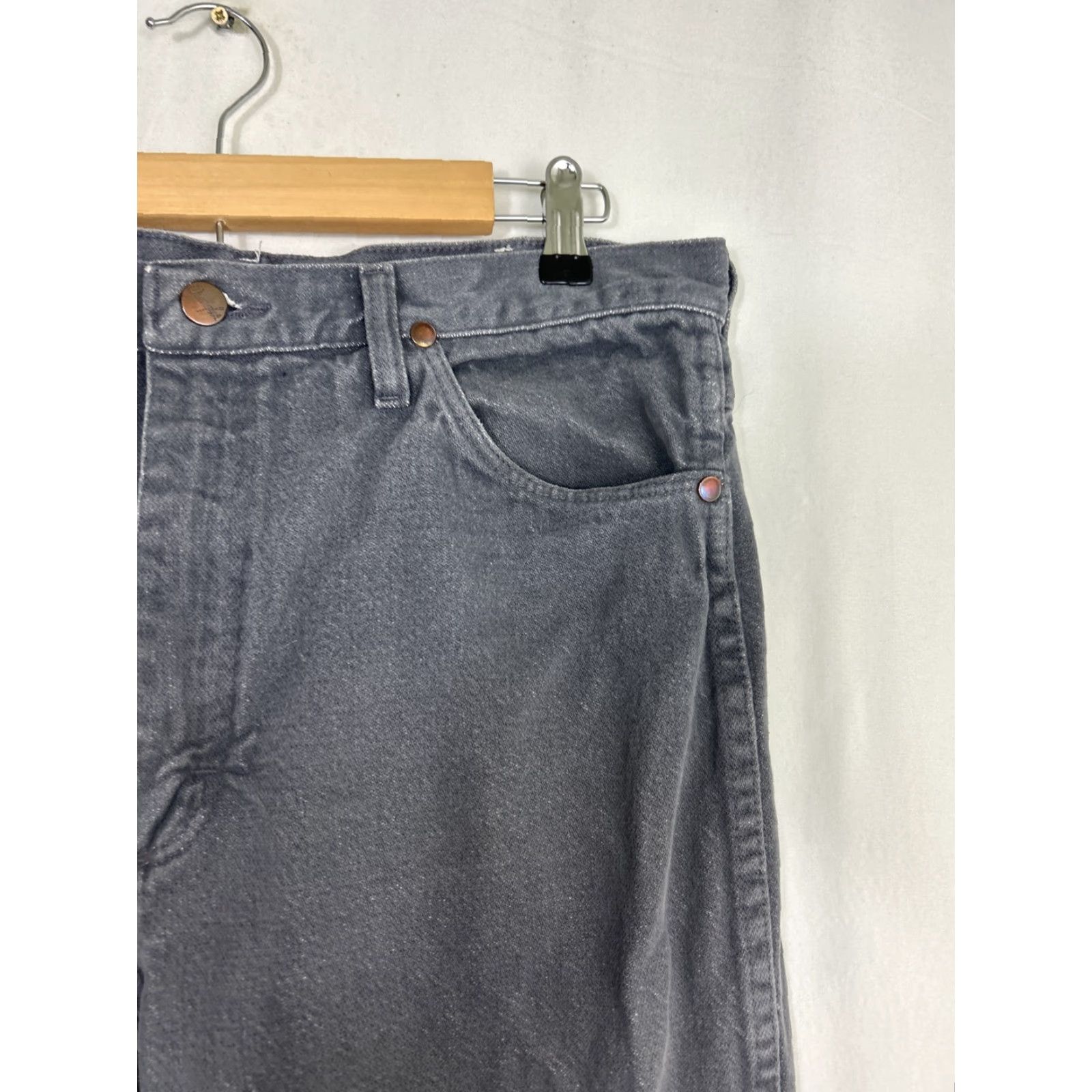 Wrangler VINTAGE Wrangler Jeans Mens 34x34 Gray Cotton USA Straight Size US 34 / EU 50 - 5 Thumbnail