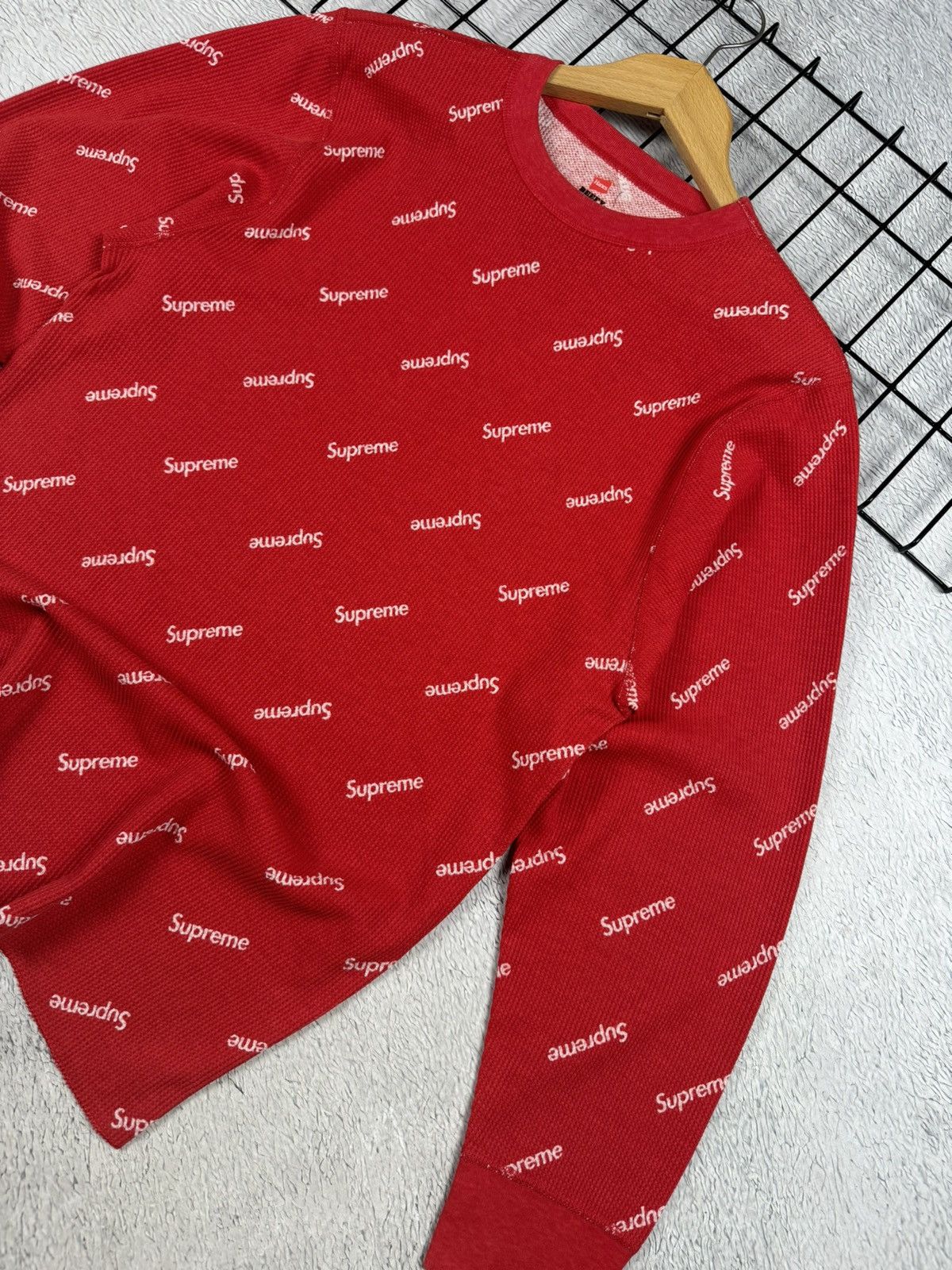 Hanes × Supreme × Vintage Supreme Hanes Monogram Longsleeve Streetweat y2k M size Size US M / EU 48-50 / 2 - 6 Thumbnail