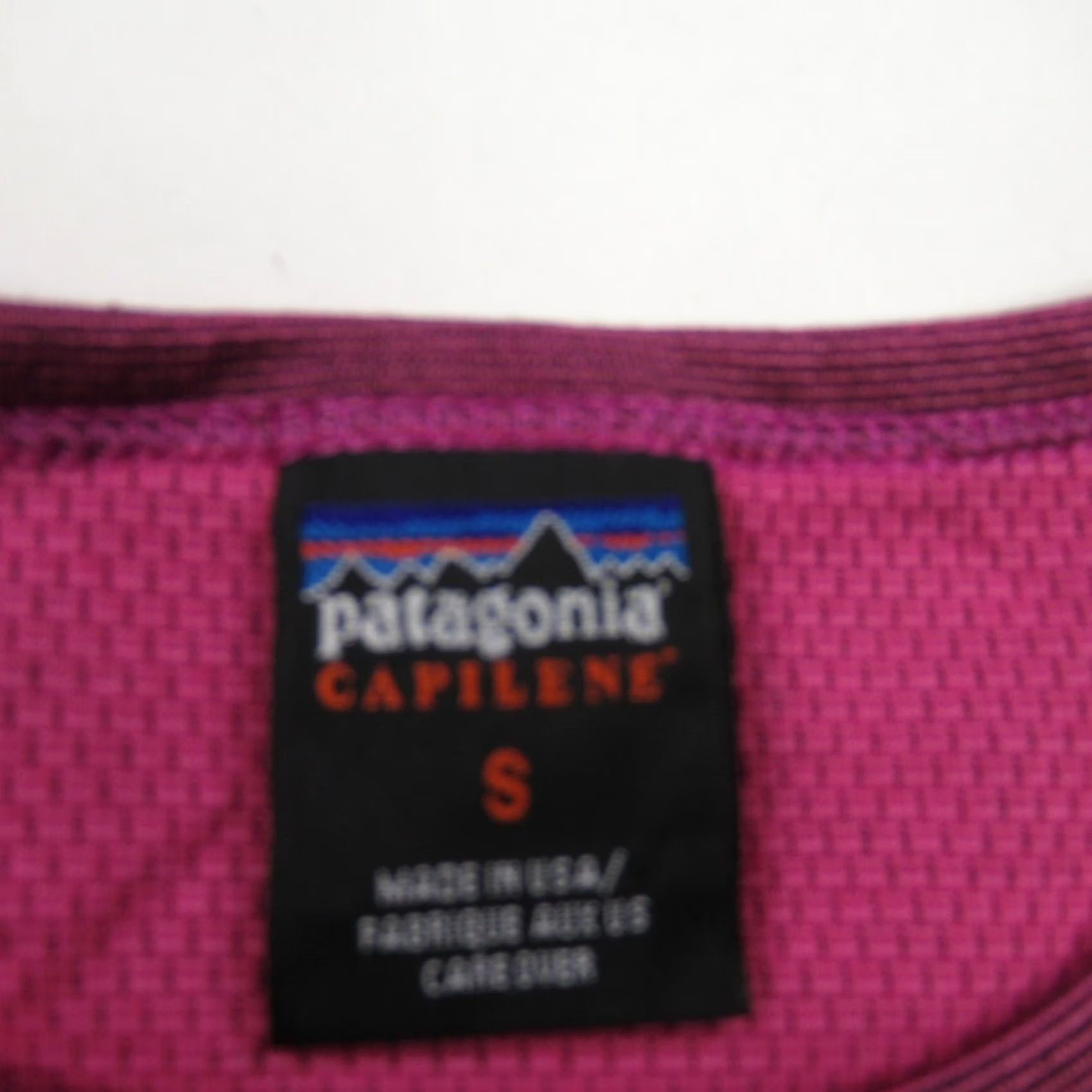 Patagonia Patagonia Shirt Womens Small Long Sleeve Crew Neck Pullover Lightweight Capilene Size S / US 4 / IT 40 - 3 Thumbnail