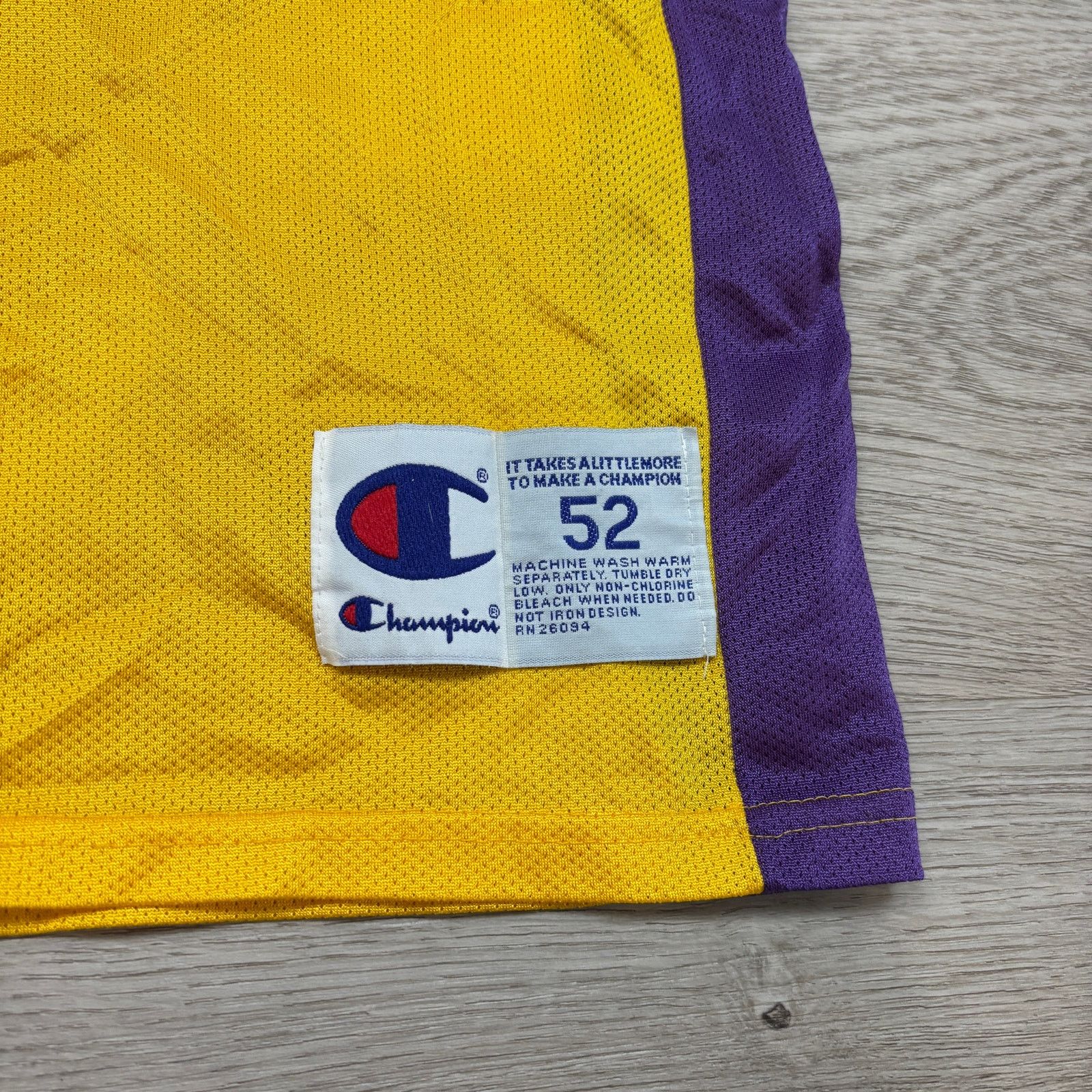 Champion × NBA × Vintage Vintage Champion LA Lakers Kobe Bryant #8 NBA Jersey Mens 52 Size US XXL / EU 58 / 5 - 3 Thumbnail