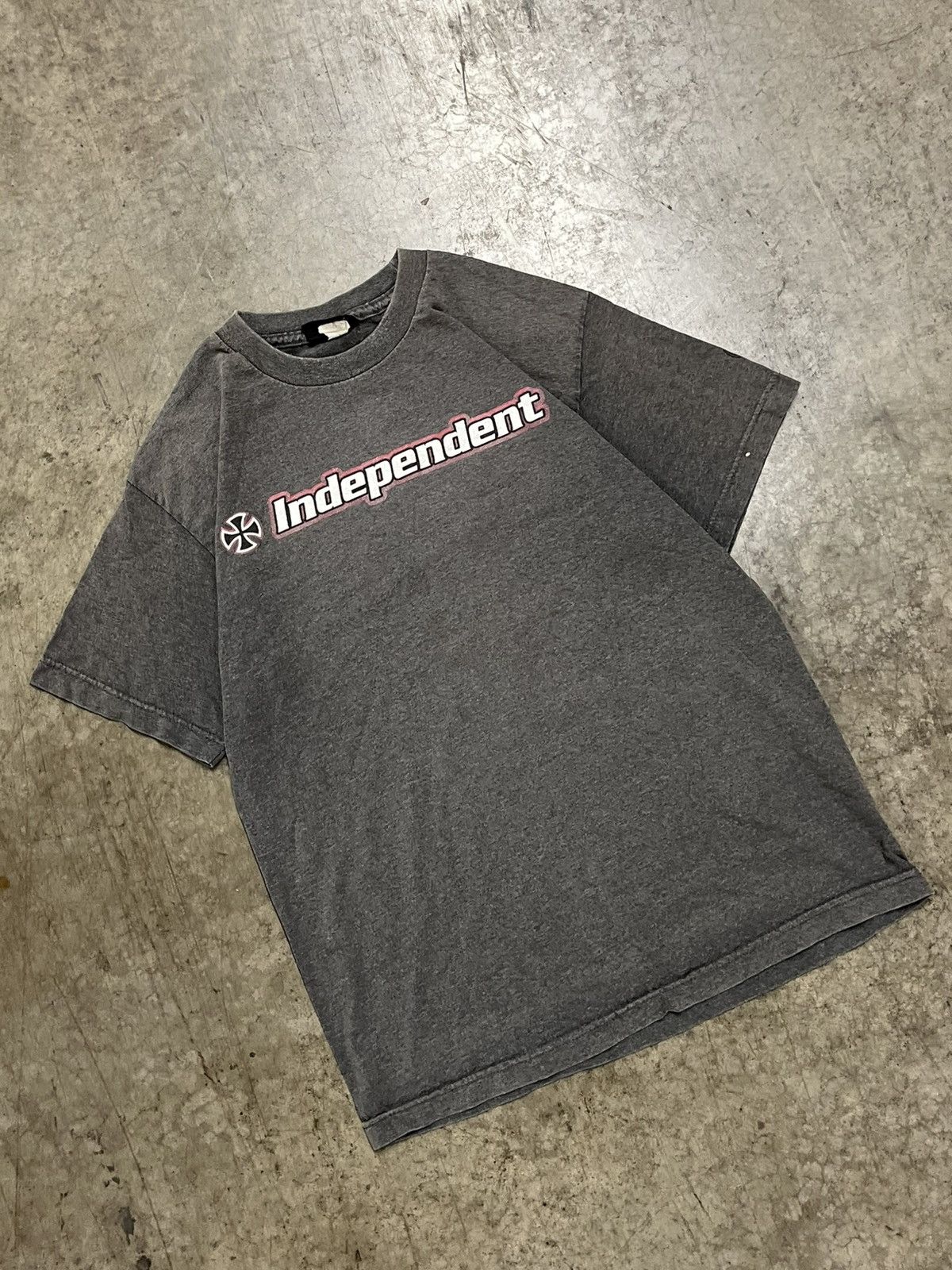 Independent Truck Co. × Vintage Independent truck co y2k tee shirt faded skater streetwear Size US L / EU 52-54 / 3 - 6 Thumbnail