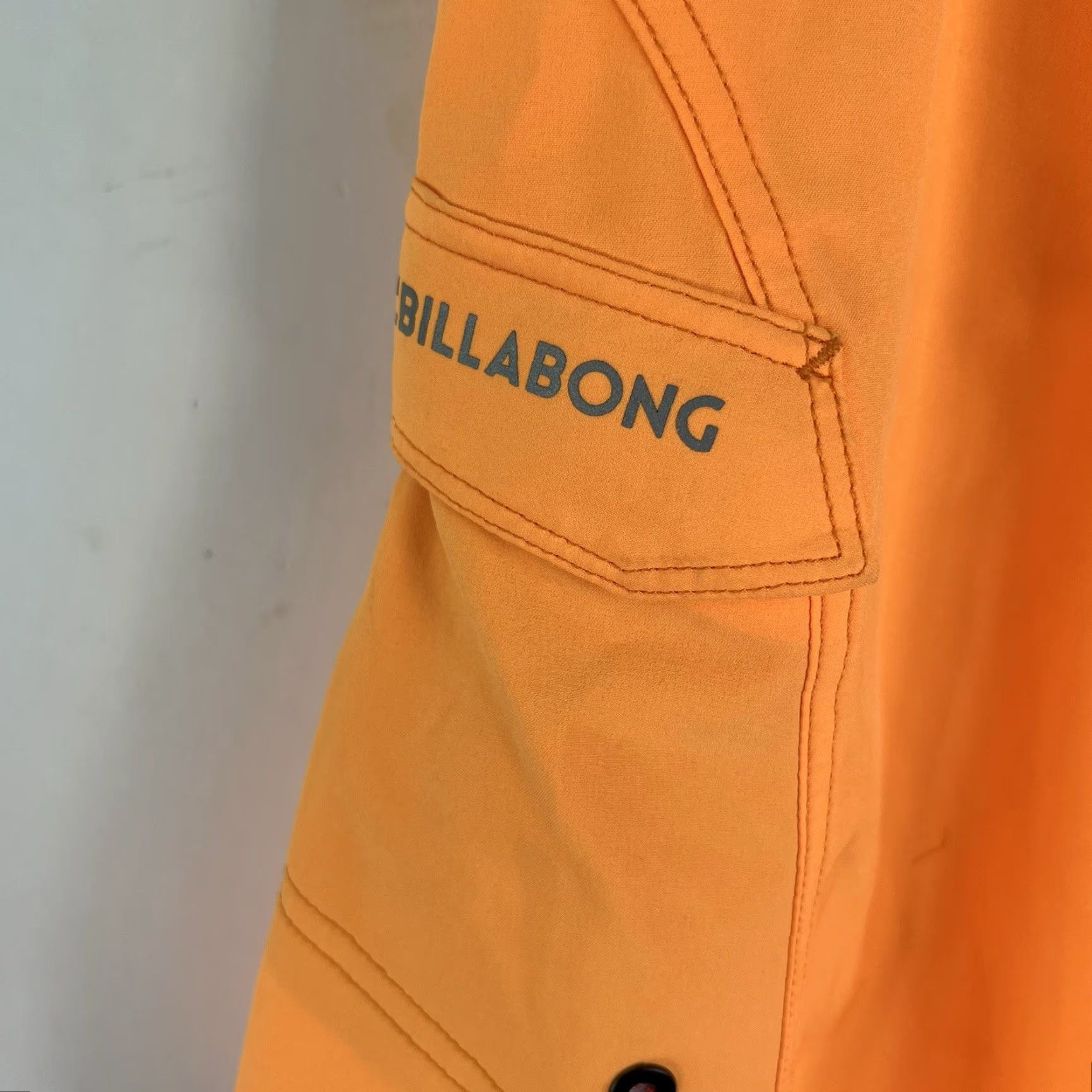 Billabong Billabong Bermuda Beach Shorts Mens Size 31 Orange 10" Inseam Stretch Logo Casual Swimwear Size US 31 - 3 Thumbnail