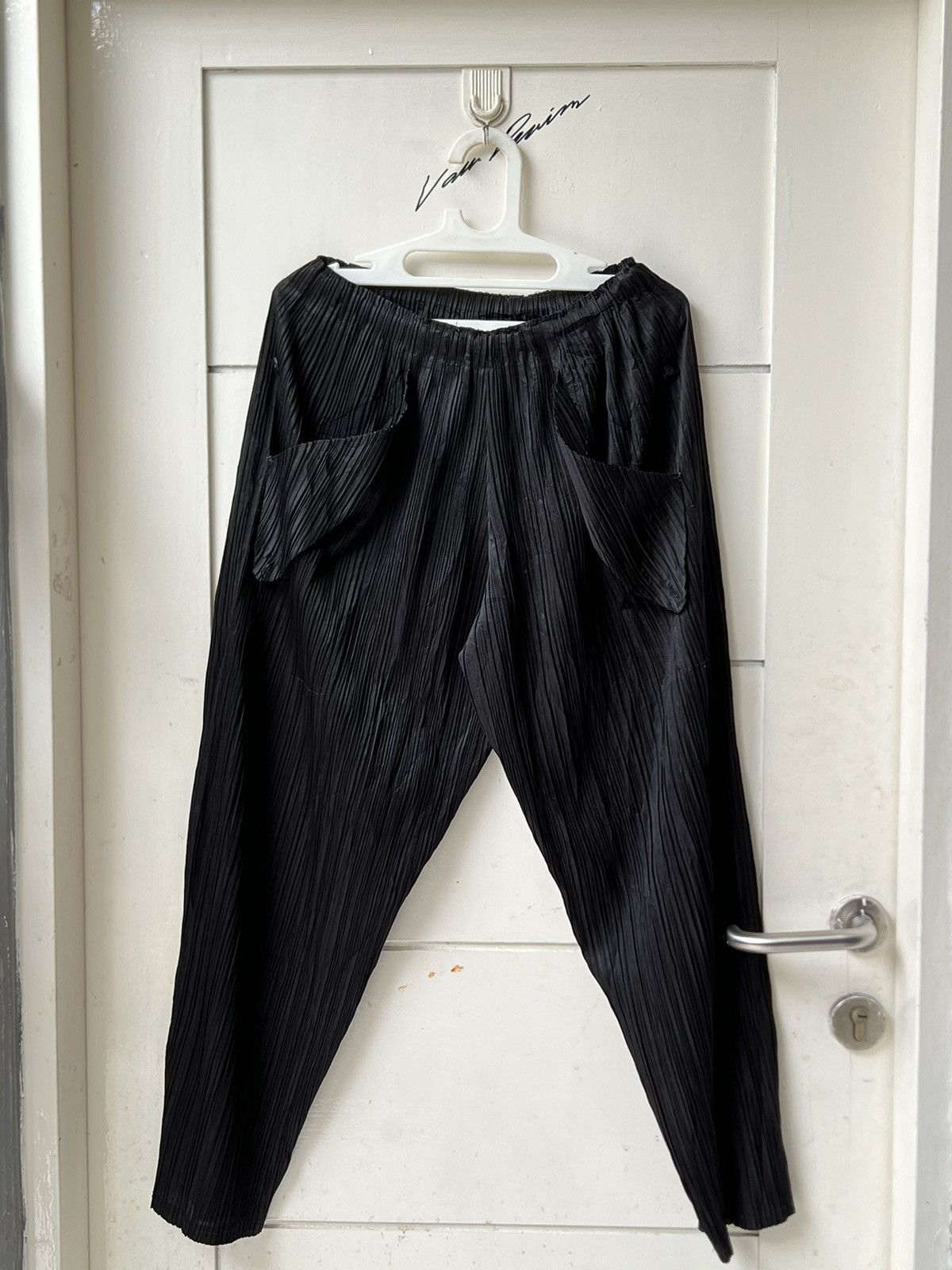 Issey Miyake Issey Miyake Pleats Please Pocket Black Pants Size US 27 - 1 Thumbnail