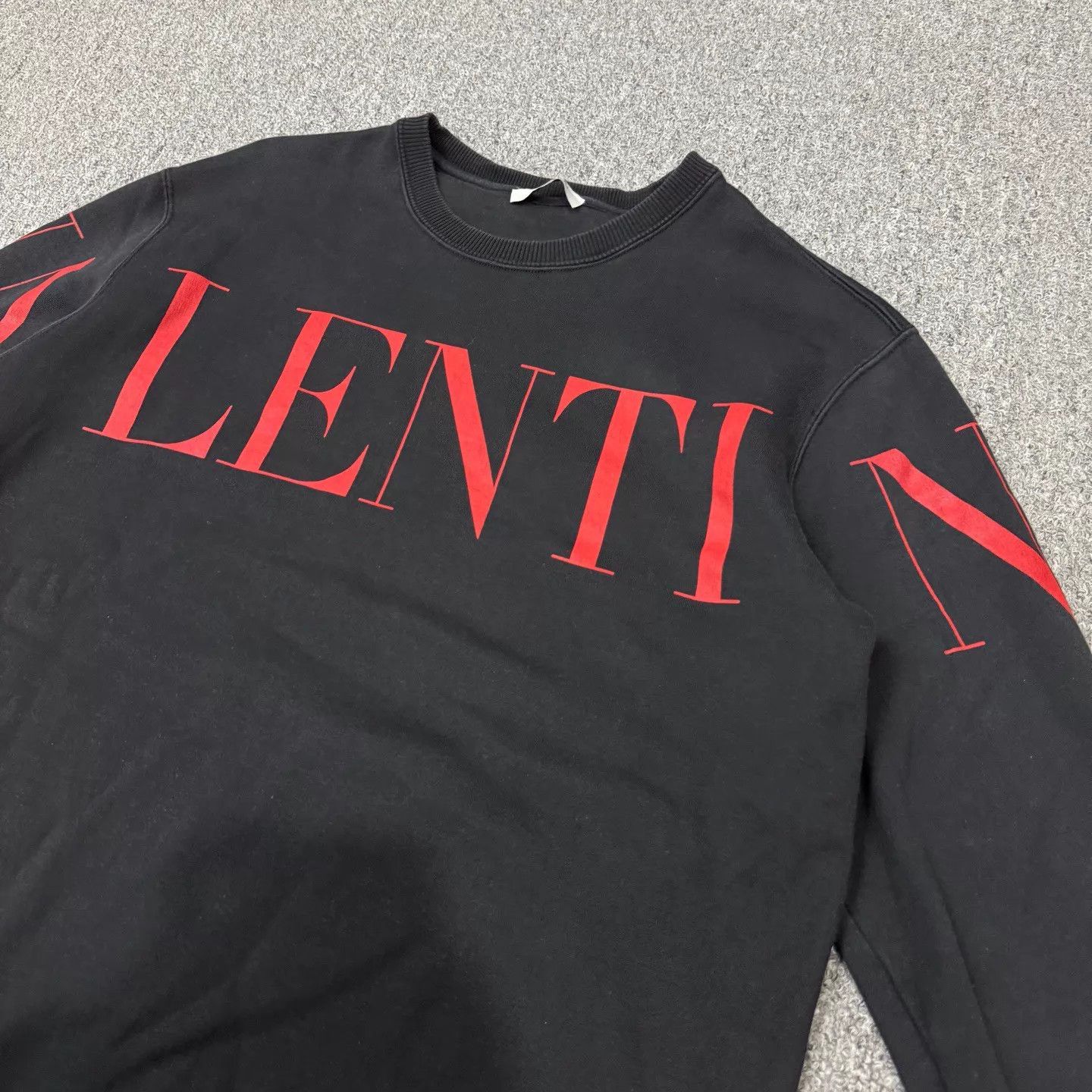 Valentino Valentino Black Long Sleeve Sweatshirt M Size US M / EU 48-50 / 2 - 3 Thumbnail