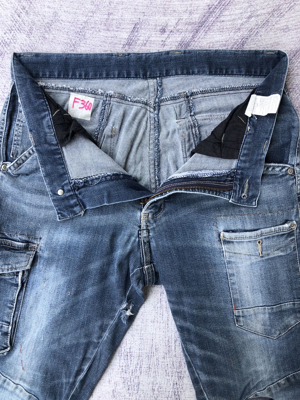 Jean × Vintage Vintage Distressed Jeans Bush Pocket/Cargo pants Size US 30 / EU 46 - 13 Thumbnail