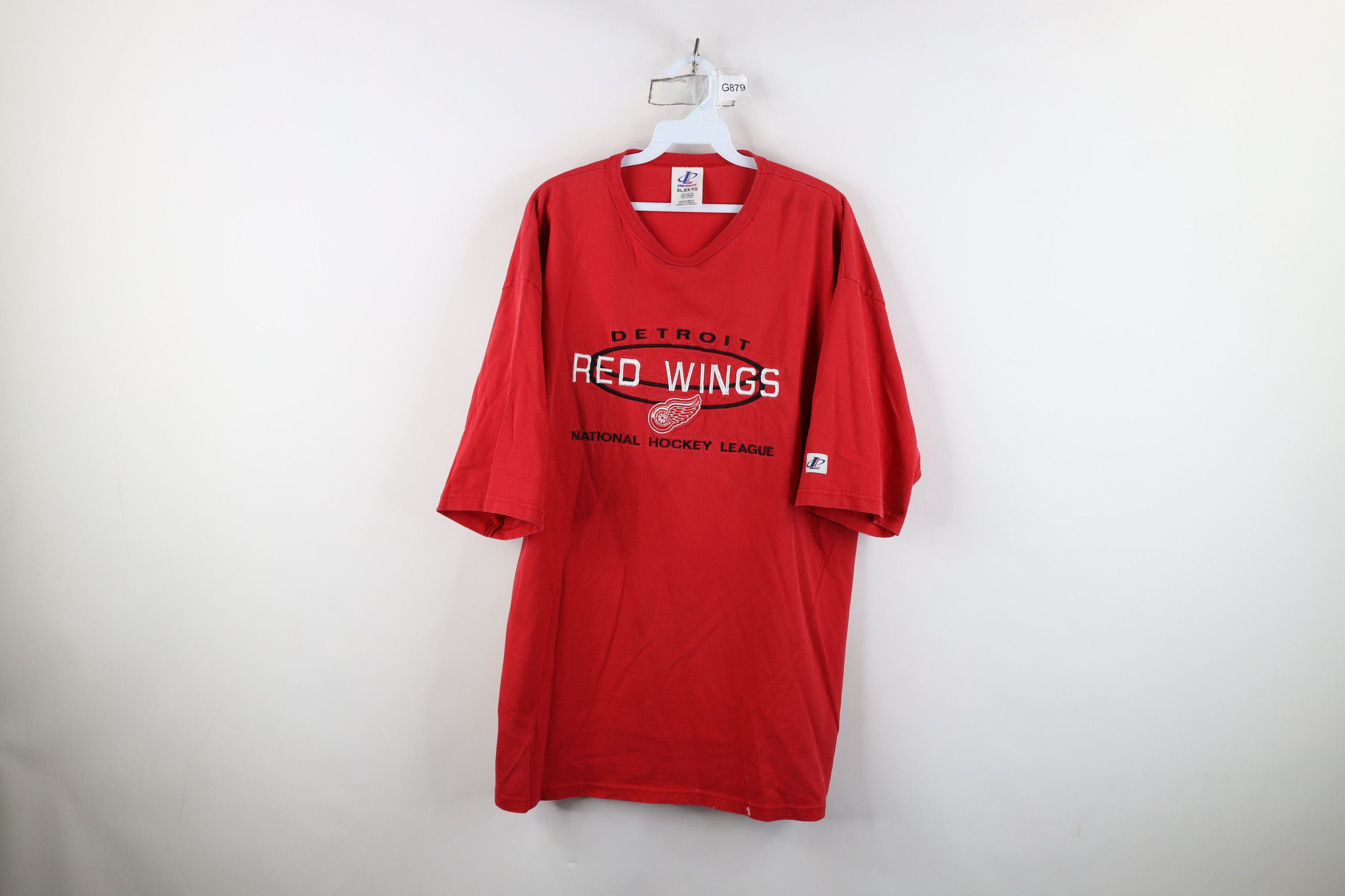 Vintage Vintage 90s Spell Detroit Red Wings Hockey T-Shirt Cotton Size US XL / EU 56 / 4 - 1 Thumbnail
