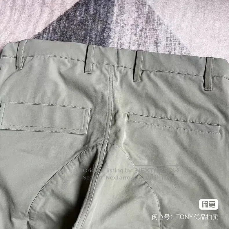 Acronym Acronym size M Mid-rise Loose Ventilated Design Functional Size US 38 / EU 54 - 6 Thumbnail