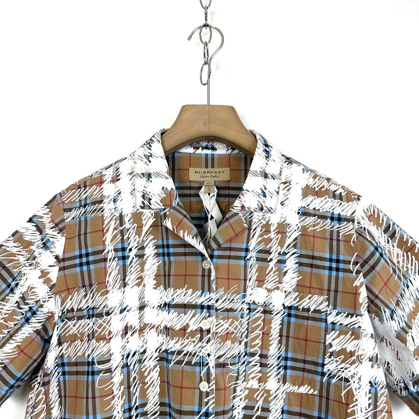 Burberry Burberry Classic Check Graffiti Short Sleeve. Size XS / US 0-2 / IT 36-38 - 3 Thumbnail