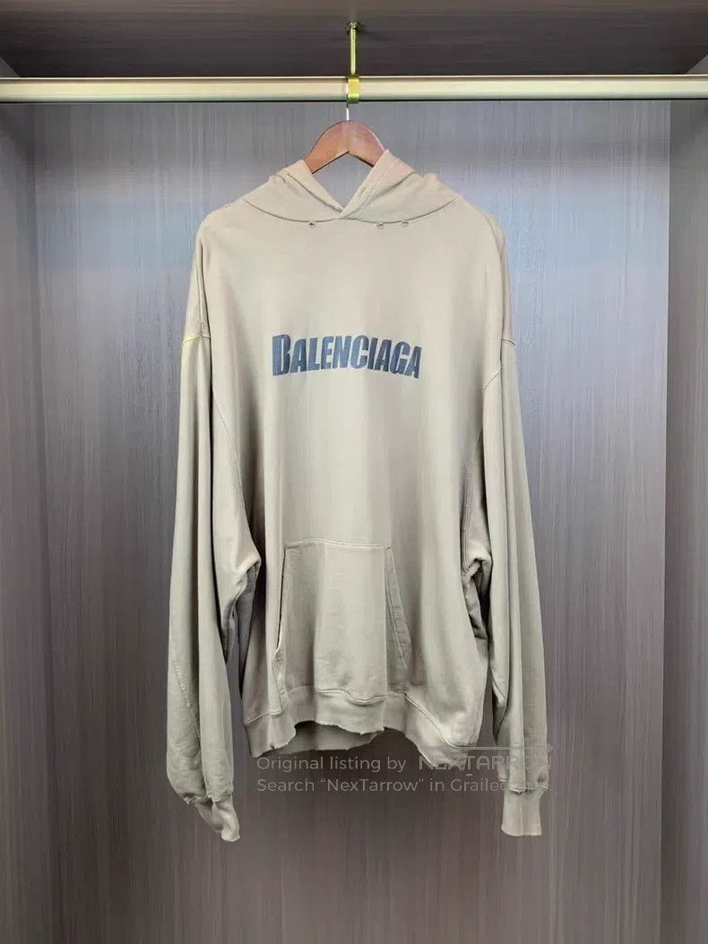 Balenciaga Balenciaga Destroyed Hoodie Size US S / EU 44-46 / 1 - 1 Thumbnail