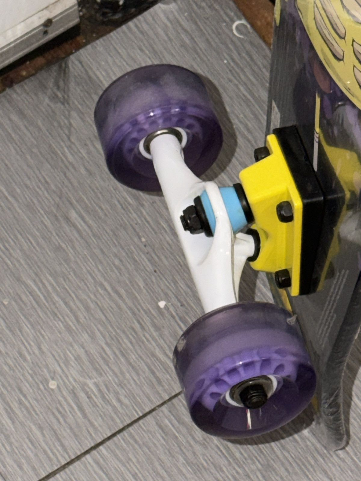 Nickelodeon SpongeBob SquarePants Skateboard Viacom 2020