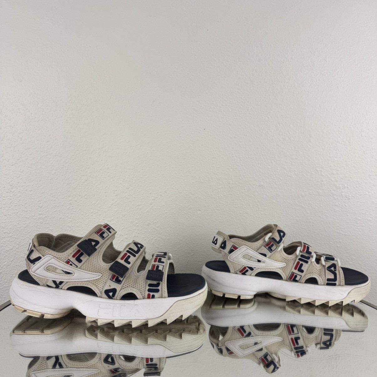 Fila FILA White Red Navy Logo Disruptor Chunky Platform Sandals Size US 7 / IT 37 - 2 Thumbnail