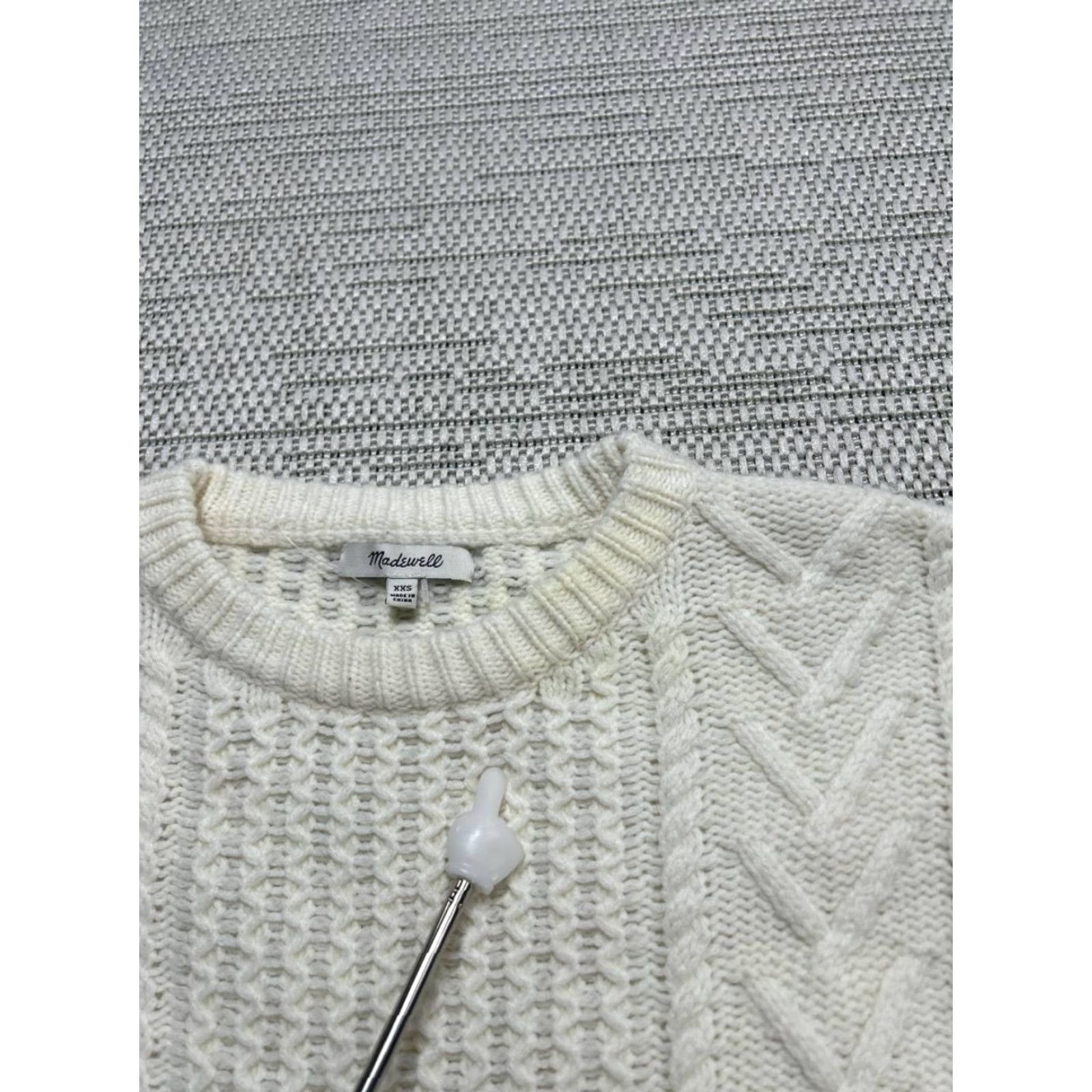 Madewell Madewell Cable Knit Oversized Sweater Womens XXS Beige Merino Wool Textural Cozy Pullover Size XXS / US 00 / IT 34 - 4 Thumbnail