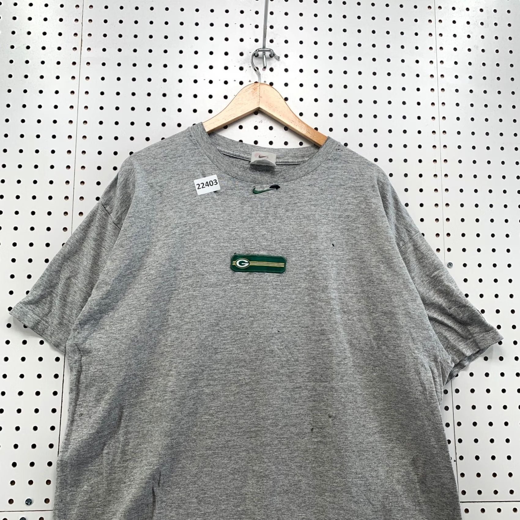 Nike VINTAGE Nike Green Bay Packers Shirt XL Gray Center Swoosh Distressed 90s Size US XL / EU 56 / 4 - 7 Thumbnail