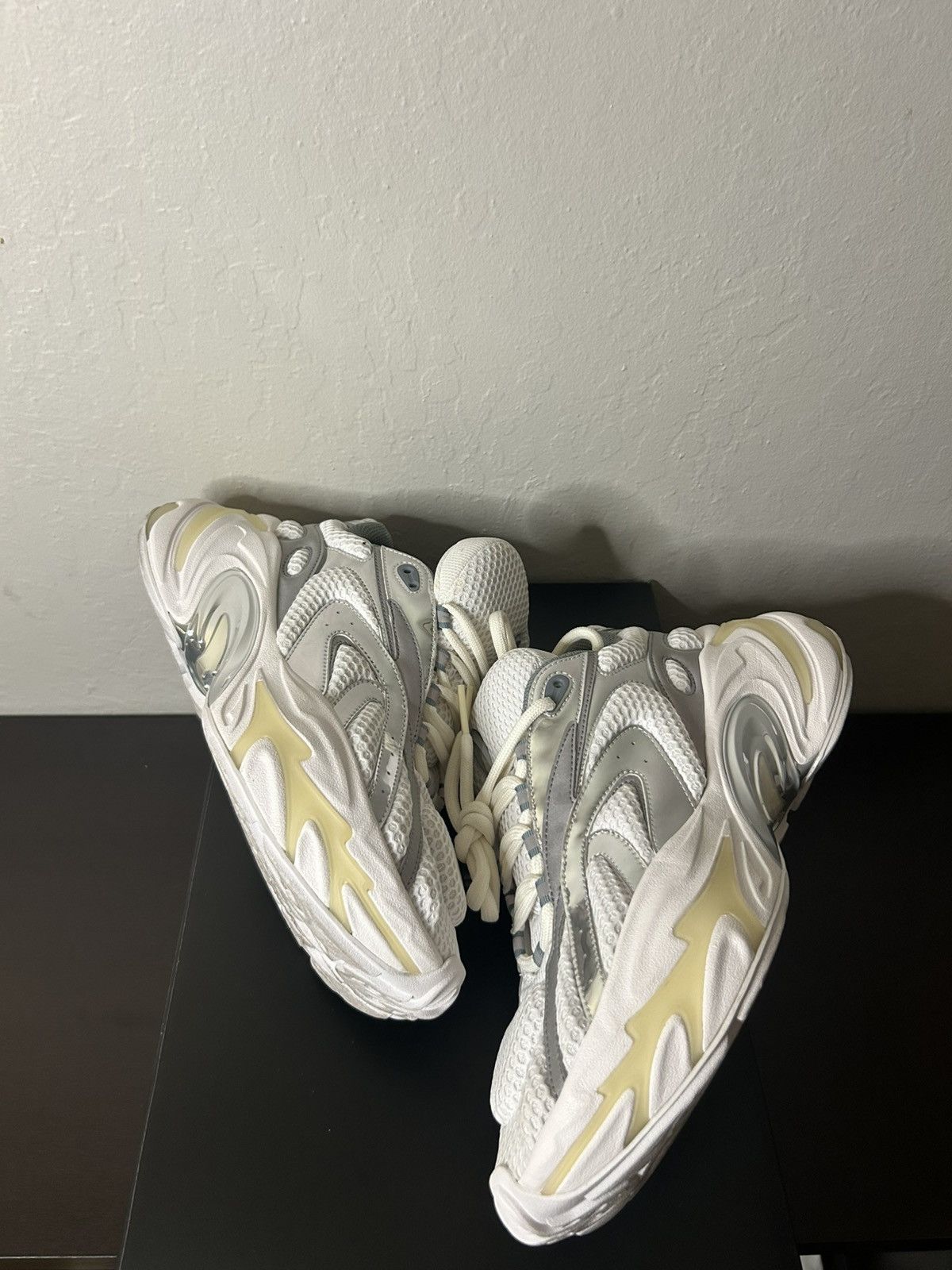Endless Endless Typer Various Zero Snow White Sneaker Size US 11 / EU 44 - 3 Thumbnail