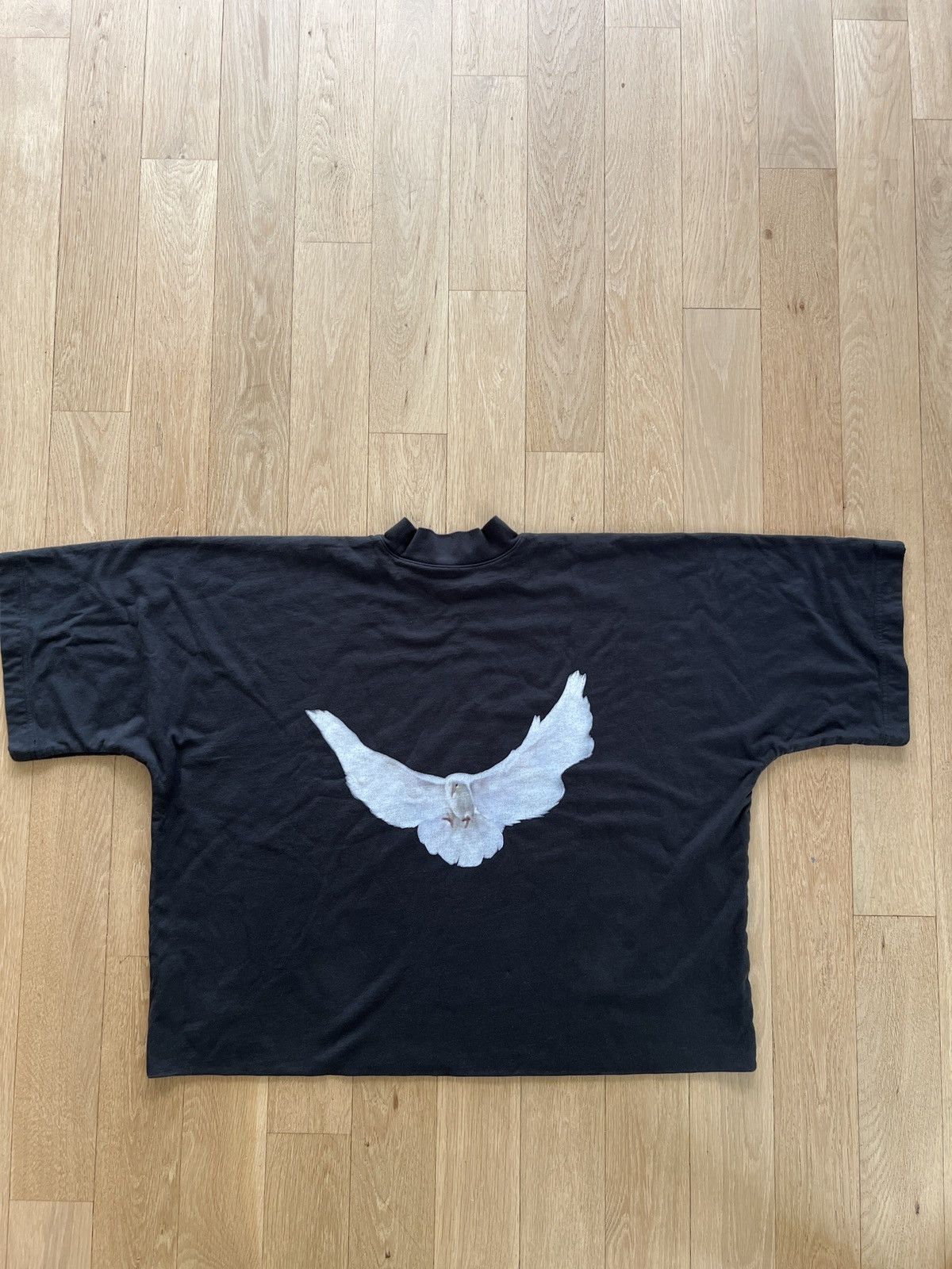 Gap × Yeezy Yeezy GAP dove tshirt Size US M / EU 48-50 / 2 - 1 Thumbnail