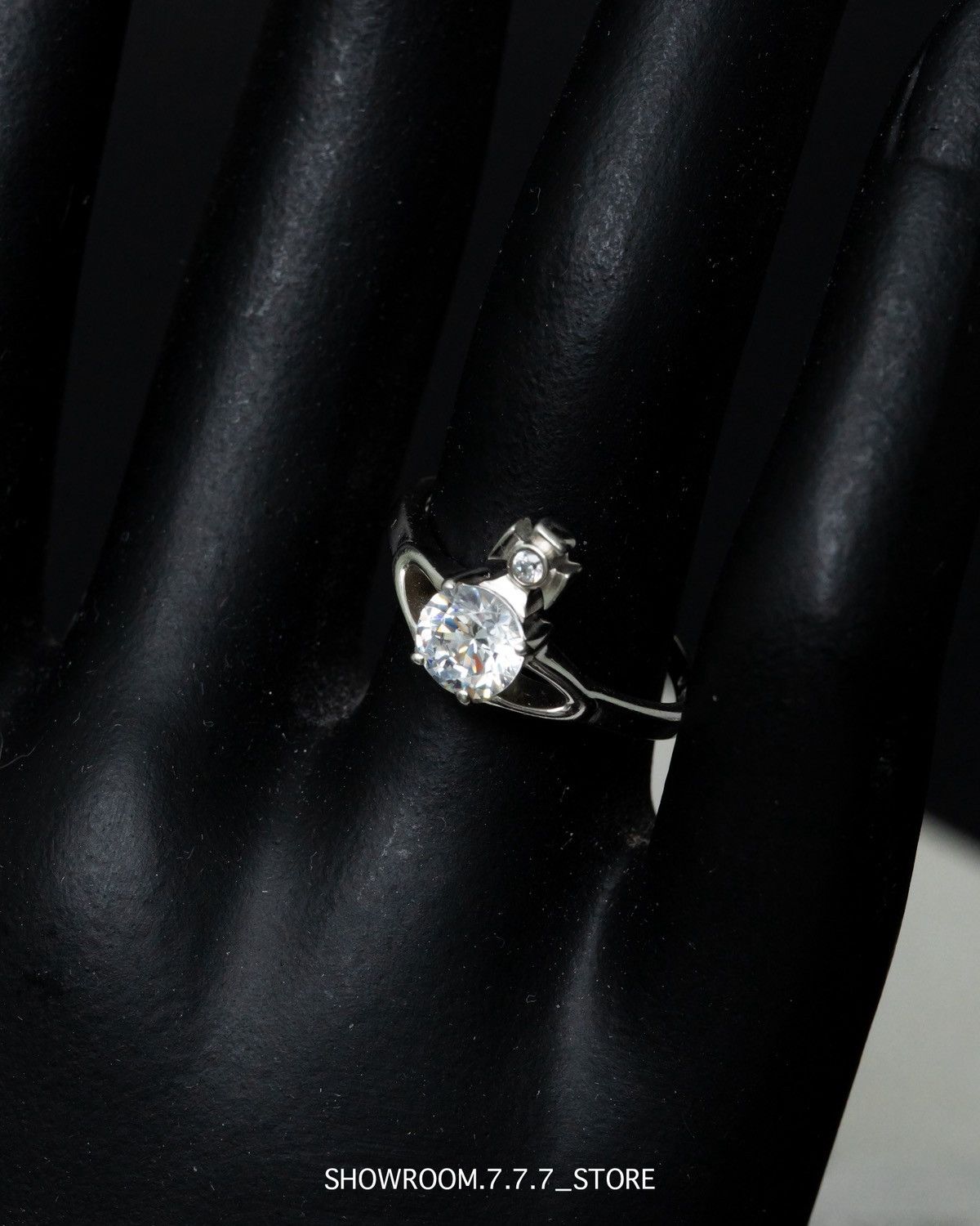 Vivienne Westwood Vivienne Westwood Reina Ring Size ONE SIZE - 9 Thumbnail