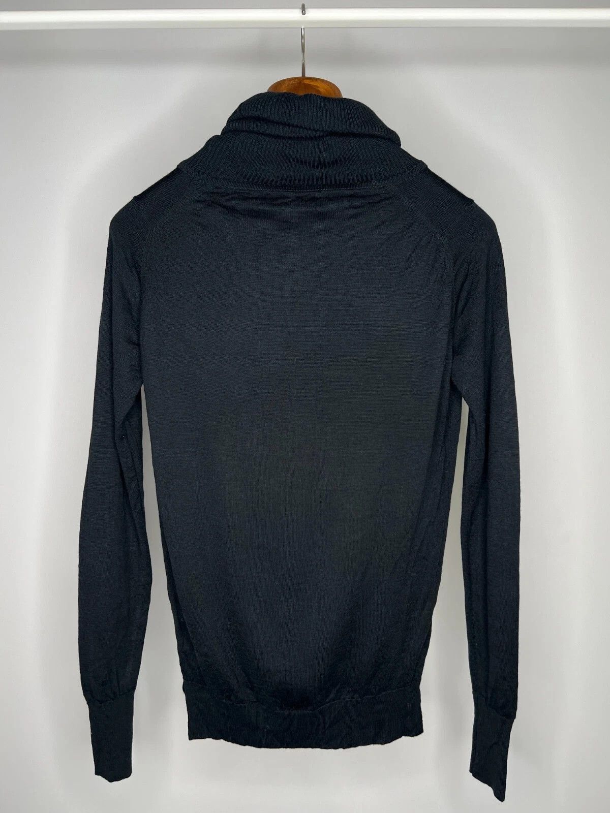 John Smedley John Smedley Men's Casual Wool Turtleneck Sweater Pullover Size US S / EU 44-46 / 1 - 10 Thumbnail