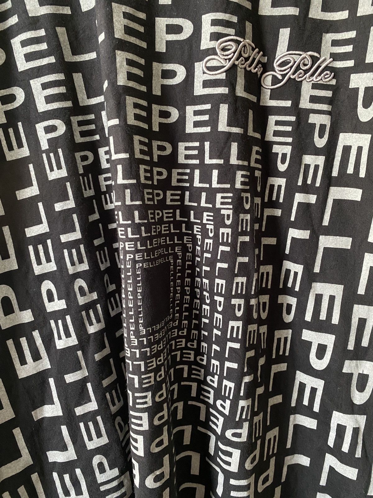 Marc Buchanan Vintage 90s Pelle Pelle Marc Buchanan Script Overprint Tee Size US L / EU 52-54 / 3 - 4 Thumbnail