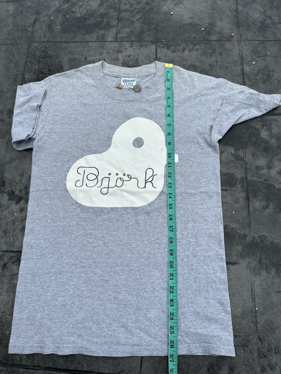 Band Tees Vintage Bjork Band Tshirt Size US S / EU 44-46 / 1 - 8 Thumbnail