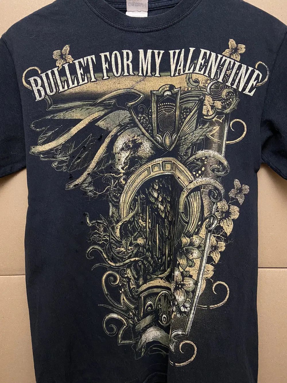 Band Tees VINTAGE 2008 BULLET FOR MY VALENTINE UK ROCK BAND TEE SHIRT Size US S / EU 44-46 / 1 - 9 Thumbnail