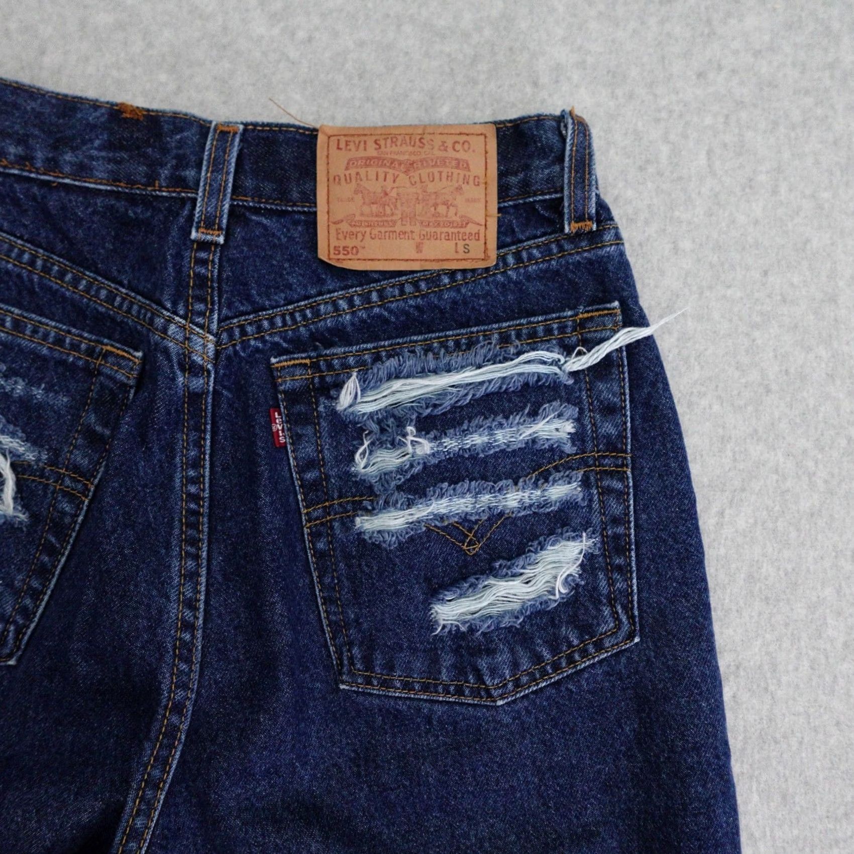 Levi's Levi's 560 Jeans Womens 29 29x30 VTG Loose Fit Straight Leg Denim Distressed Size 29" - 4 Thumbnail