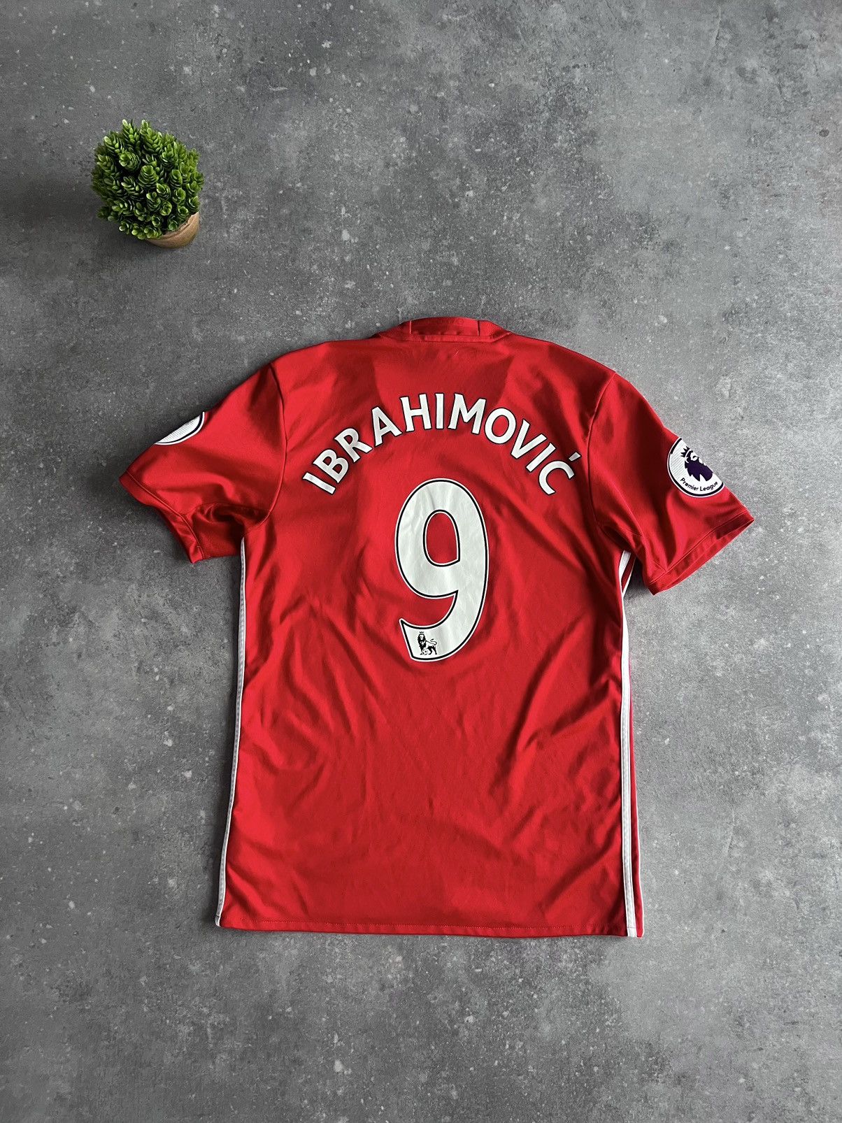 Adidas × Vintage Adidas Manchester United Ibrahimović Football Soccer FC Size US M / EU 48-50 / 2 - 1 Thumbnail