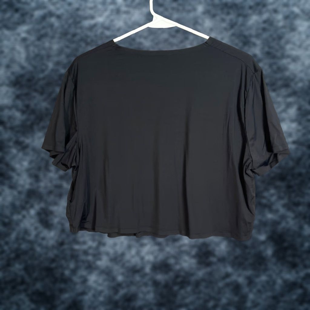 Adidas Adidas Womens Cropped T-Shirt Short Sleeve Black Size Large Athletic Activewear Size L / US 10 / IT 46 - 1 Thumbnail