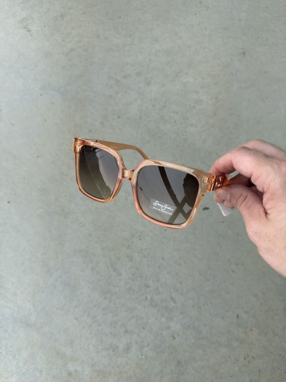 Vintage Vintage Sean John Glossy Rose Gold Rectangular Sunglasses Size ONE SIZE - 1 Thumbnail