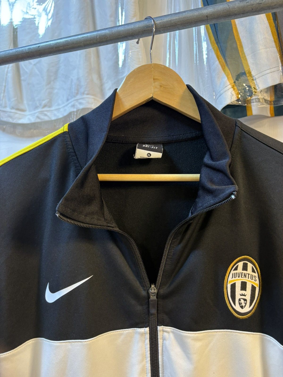 Nike Vintage Y2K Juventus FC Tracksuit Size US XL / EU 56 / 4 - 8 Thumbnail