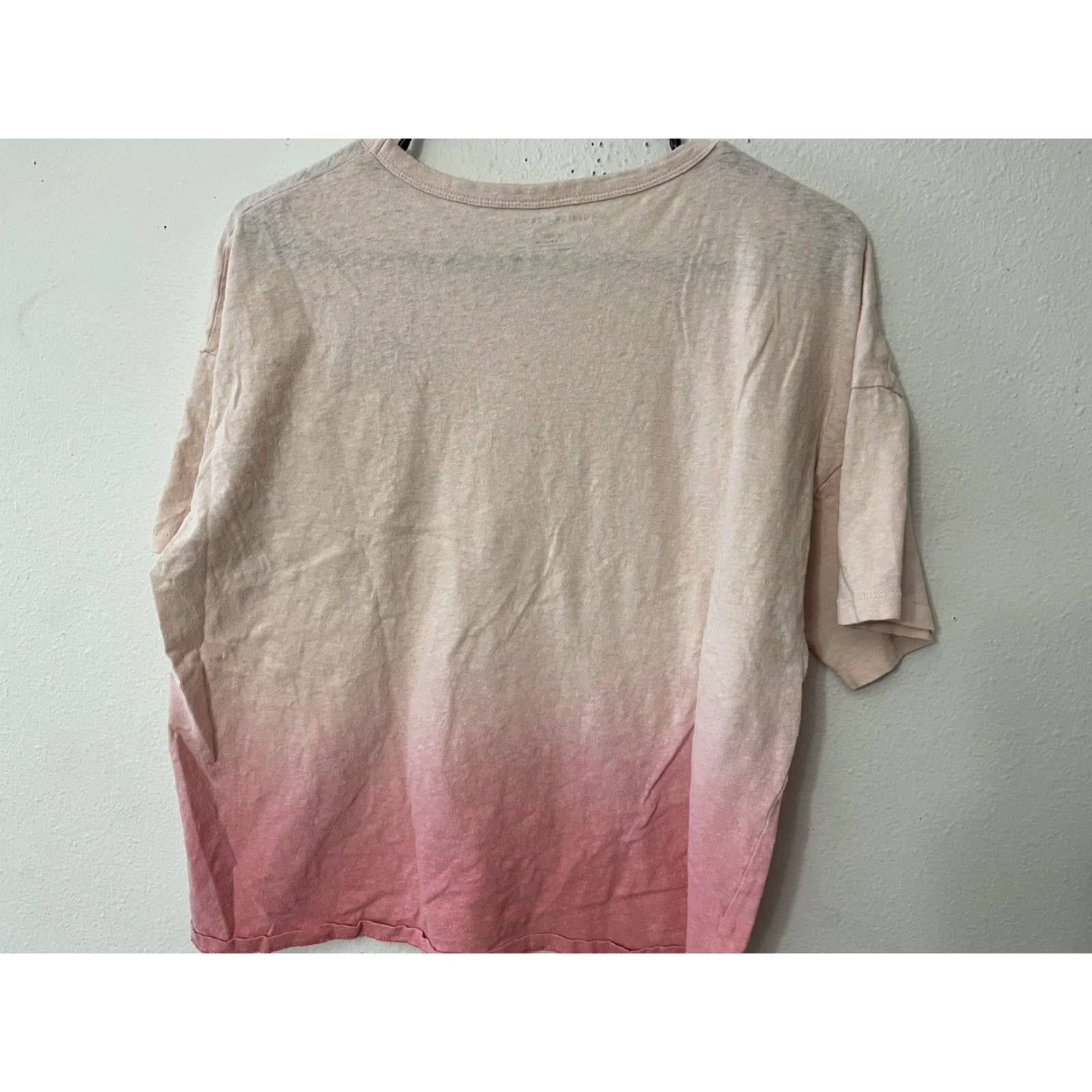 American Eagle Outfitters VINTAGE American Eagle Ombré T-Shirt M Pink Rainbow Short Sleeve Cotton Unisex Adults Size M / US 6-8 / IT 42-44 - 4 Thumbnail