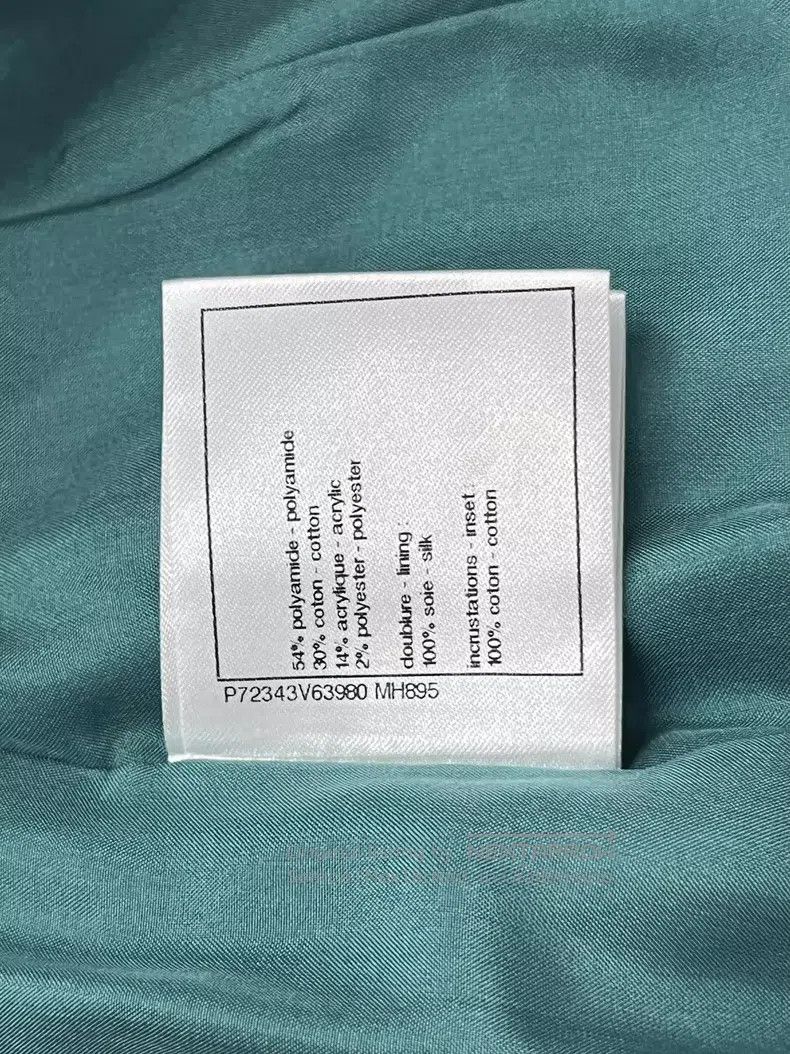 Chanel Chanel 22P peacock blue tweed knitted shorts Size 42" / US 20 - 6 Thumbnail