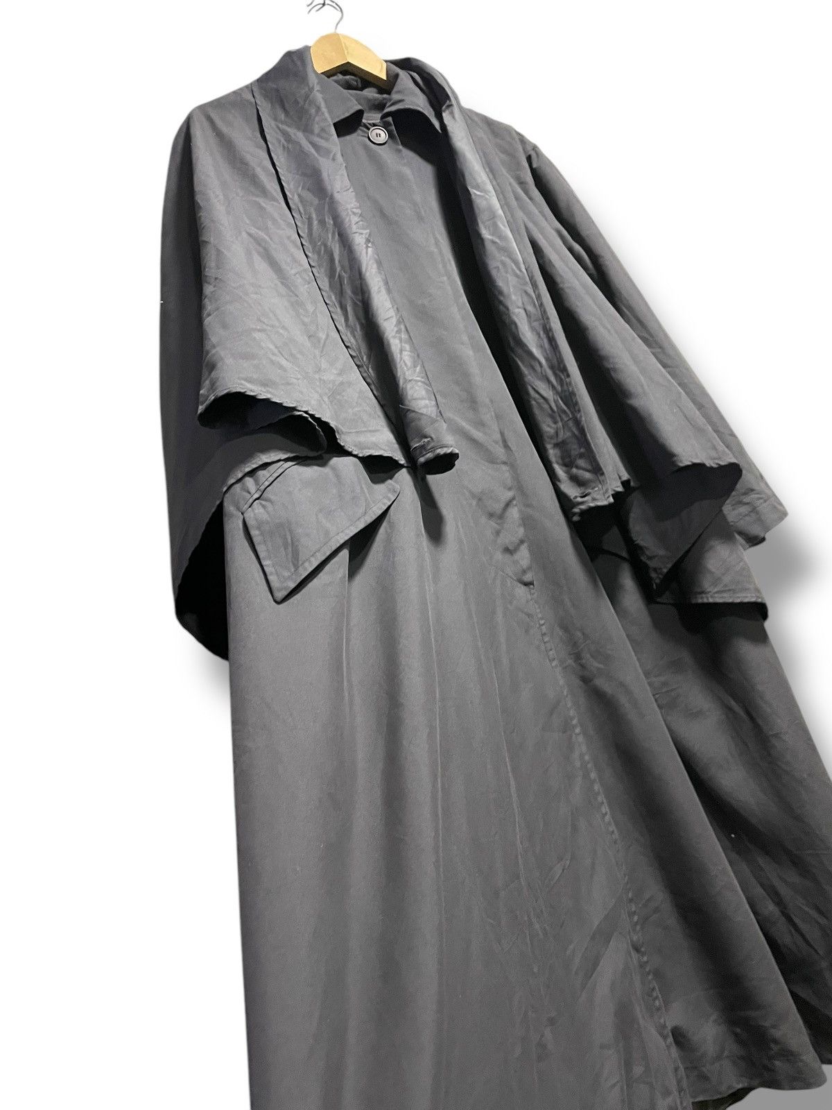 Japanese Brand × Vintage Vintage Laura Caponi Buttoned Trench Coat (68) Size US M / EU 48-50 / 2 - 3 Thumbnail