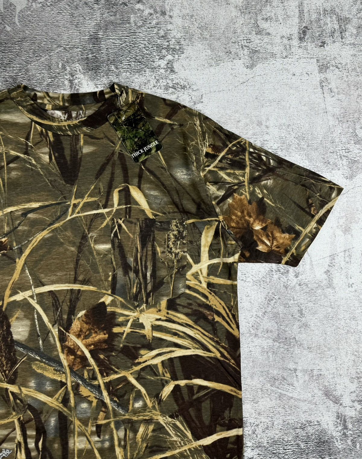 Realtree Vintage NEW Camo Realtree Thick Jungle Army Y2K T Shirt Tee Size US L / EU 52-54 / 3 - 5 Thumbnail