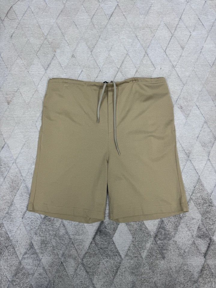 Prada Prada Piquet Shorts Size 30 Size US 30 / EU 46 - 1 Thumbnail