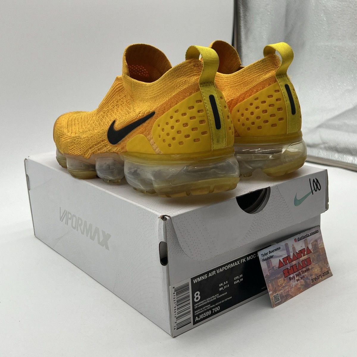 Nike Wmns VaporMax Moc 2 university gold Size US 8 / IT 38 - 4 Thumbnail