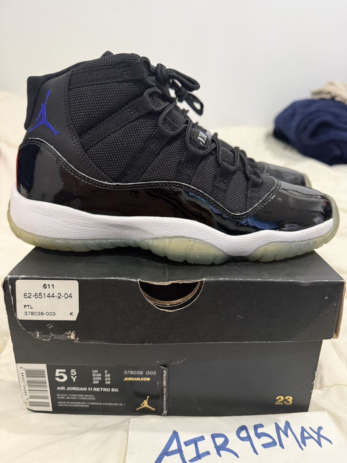 Jordan Brand Nike Air Jordan 11 Space jam BG Size US 5.5 / EU 38 - 2 Thumbnail