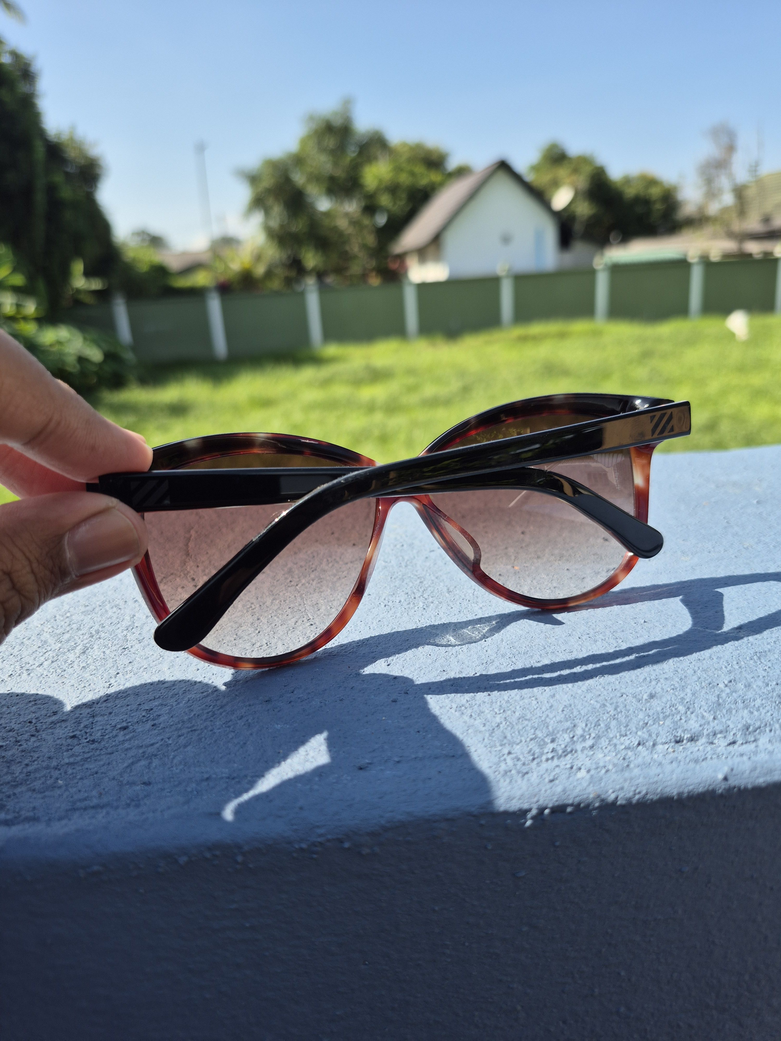 Sabre 🔥 Sabre Bikini Kill Vintage Style Sun Glasses Shades Size ONE SIZE - 3 Thumbnail
