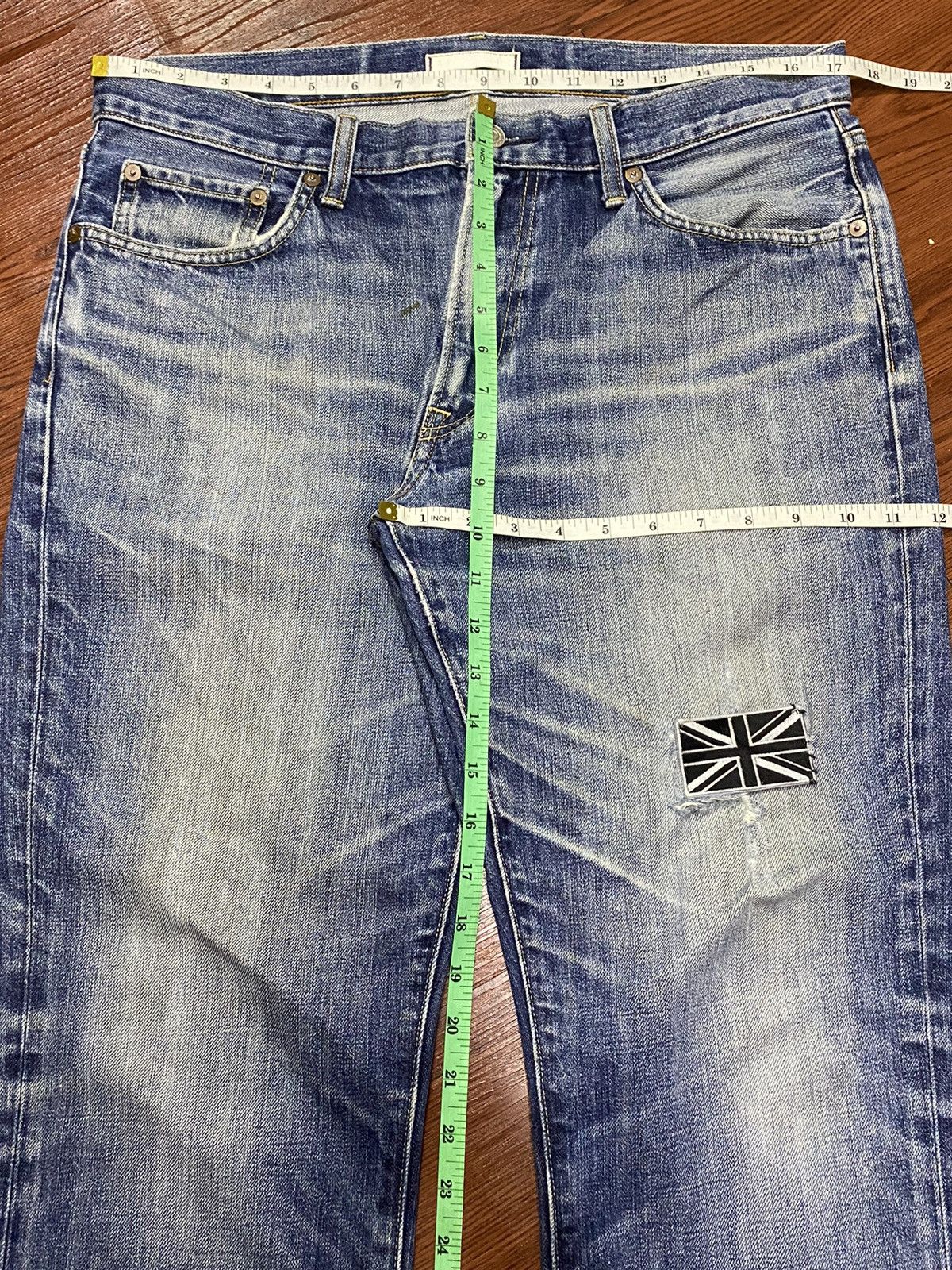 Jun Takahashi Vintage Uniqlo UJ Blue Wash Patched Loose Jeans Size US 34 / EU 50 - 12 Thumbnail