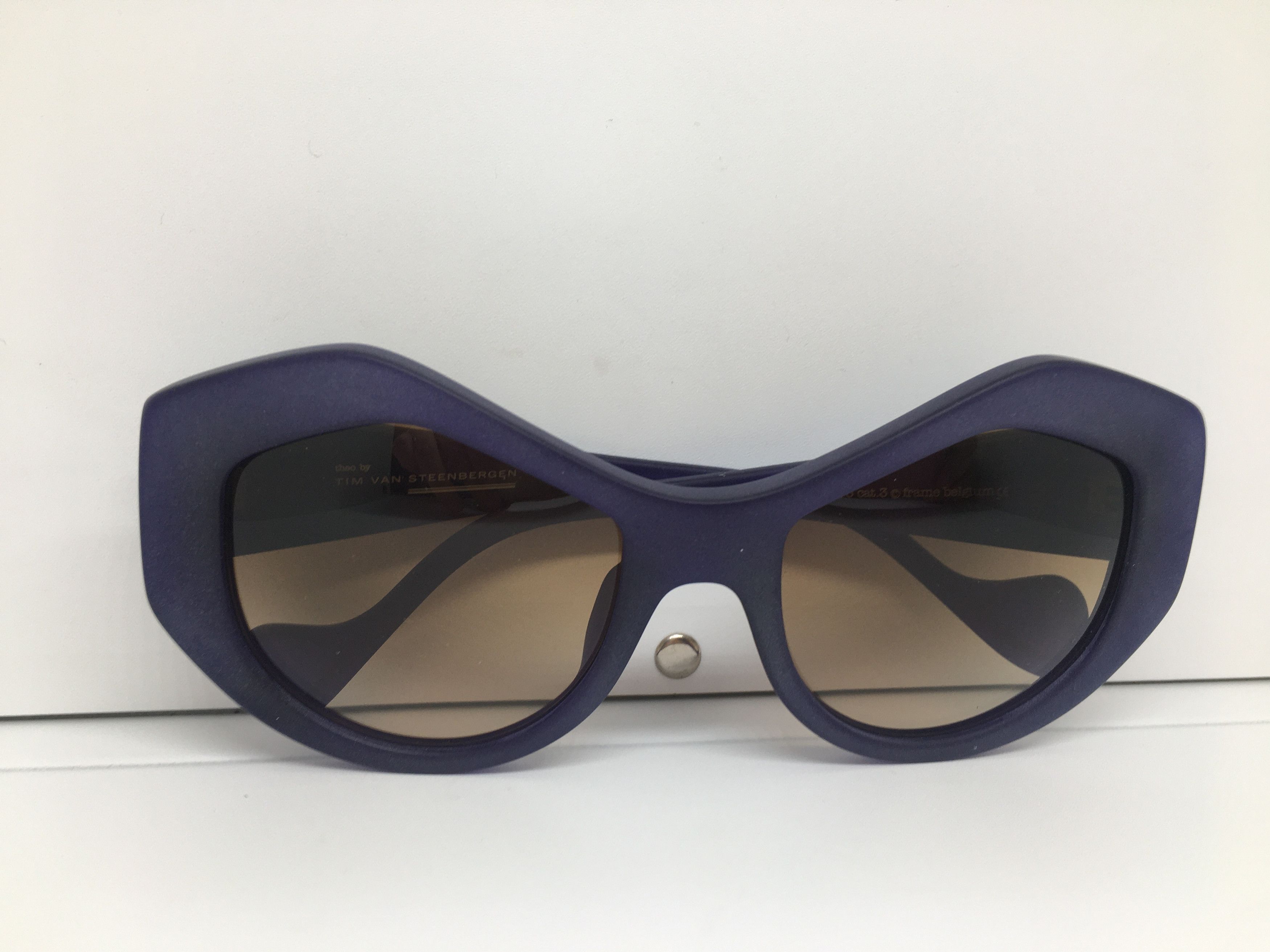 Other Theo Tim Van Steenbergen Purish Blue Cateye Sunglasses Size ONE SIZE - 8 Thumbnail