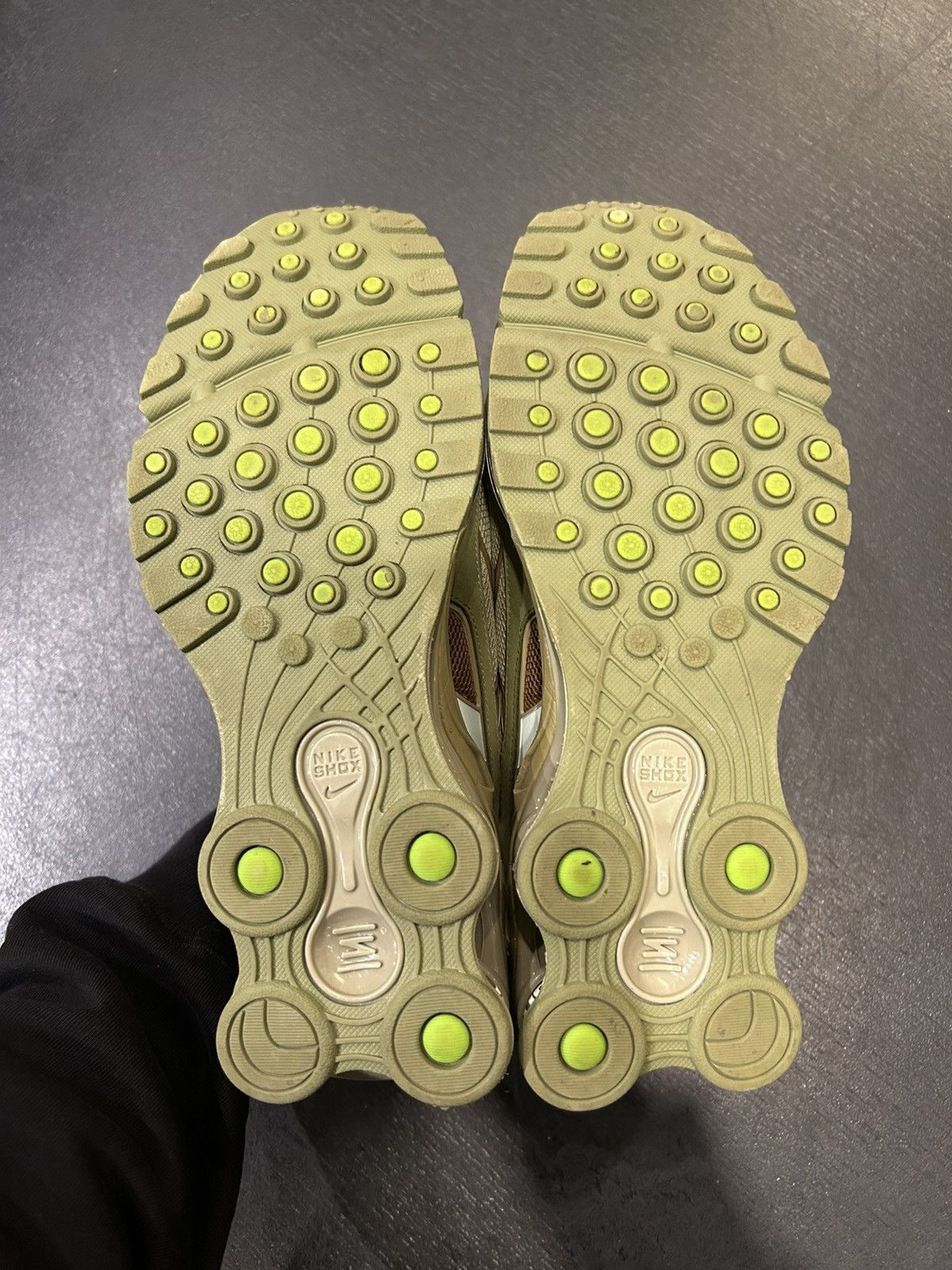 Nike × Supreme Nike X Supreme Shox Ride 2 SP ‘Olive’ Size US 8.5 / EU 41-42 - 7 Thumbnail