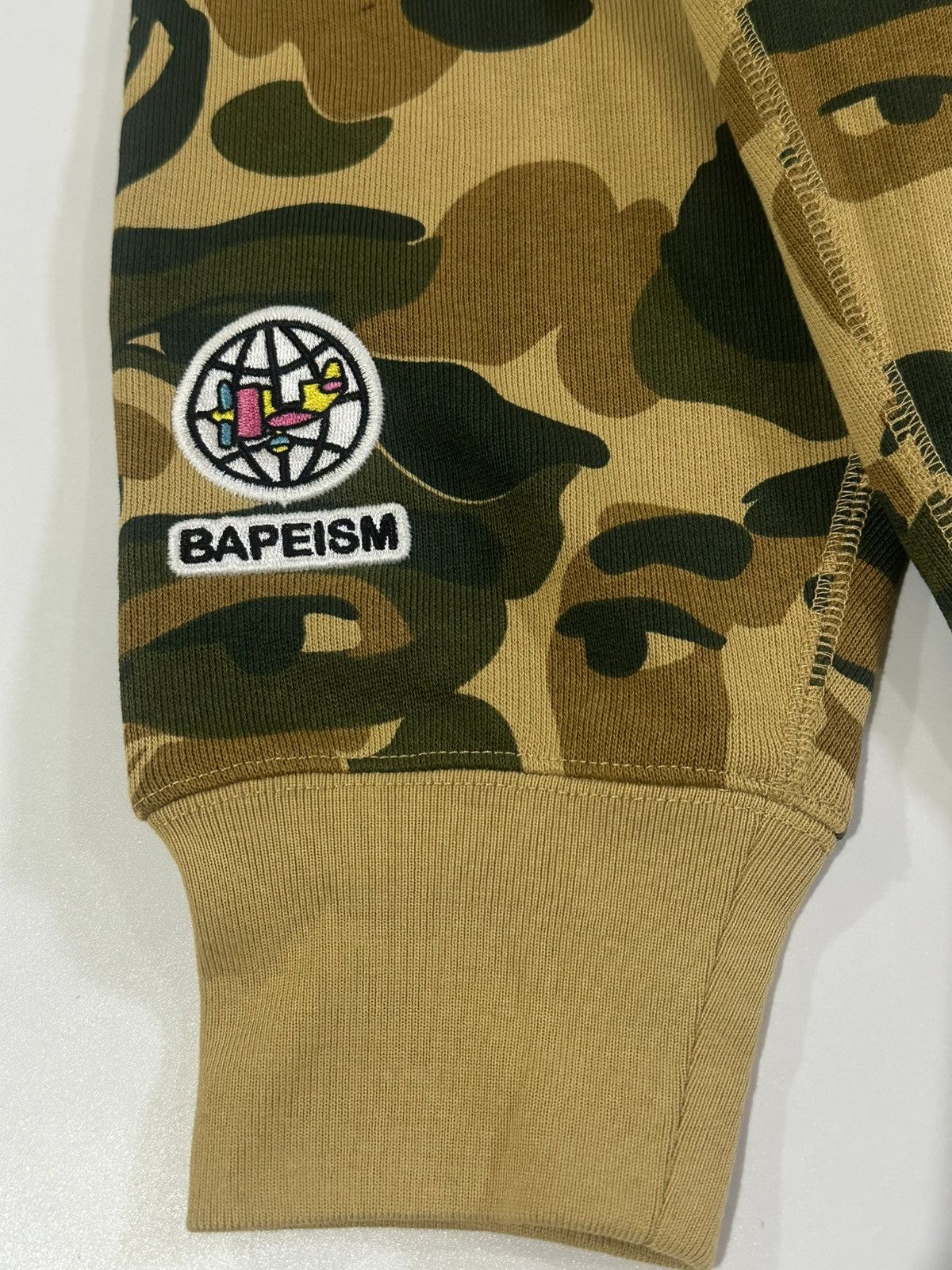 Bape × Kid Cudi Bape x kid super Size US M / EU 48-50 / 2 - 5 Thumbnail