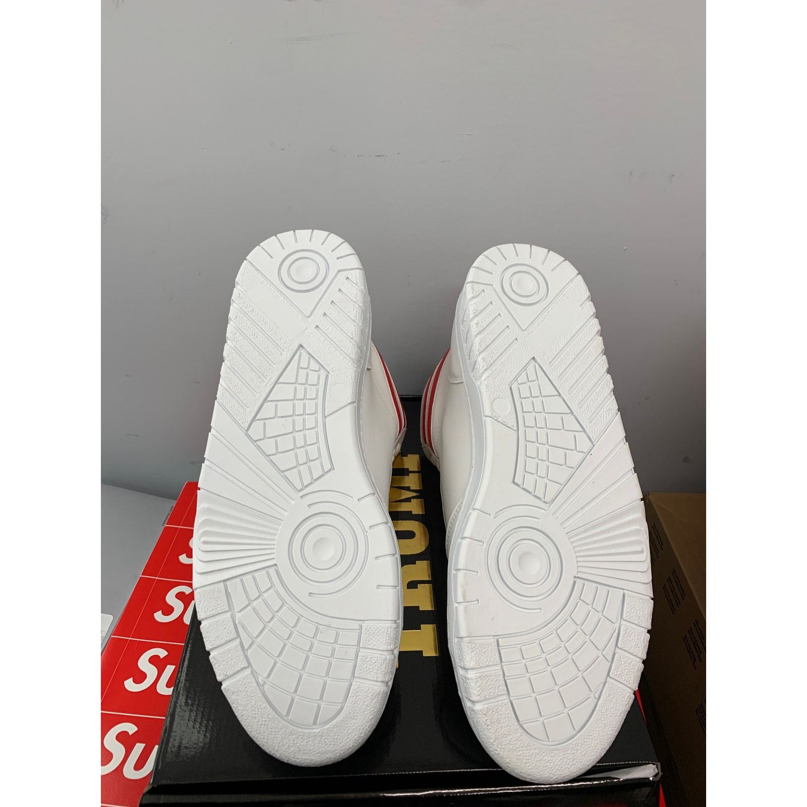 Donald Trump Donald Trump FIGHT White Sneaker High Top Size 11 BRAND NEW Size US 11 / EU 44 - 6 Thumbnail